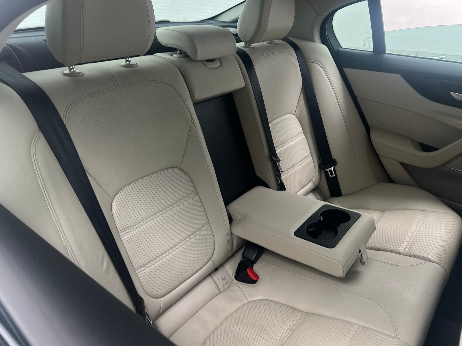 Thumbnail: 2020 Jaguar XE - 5