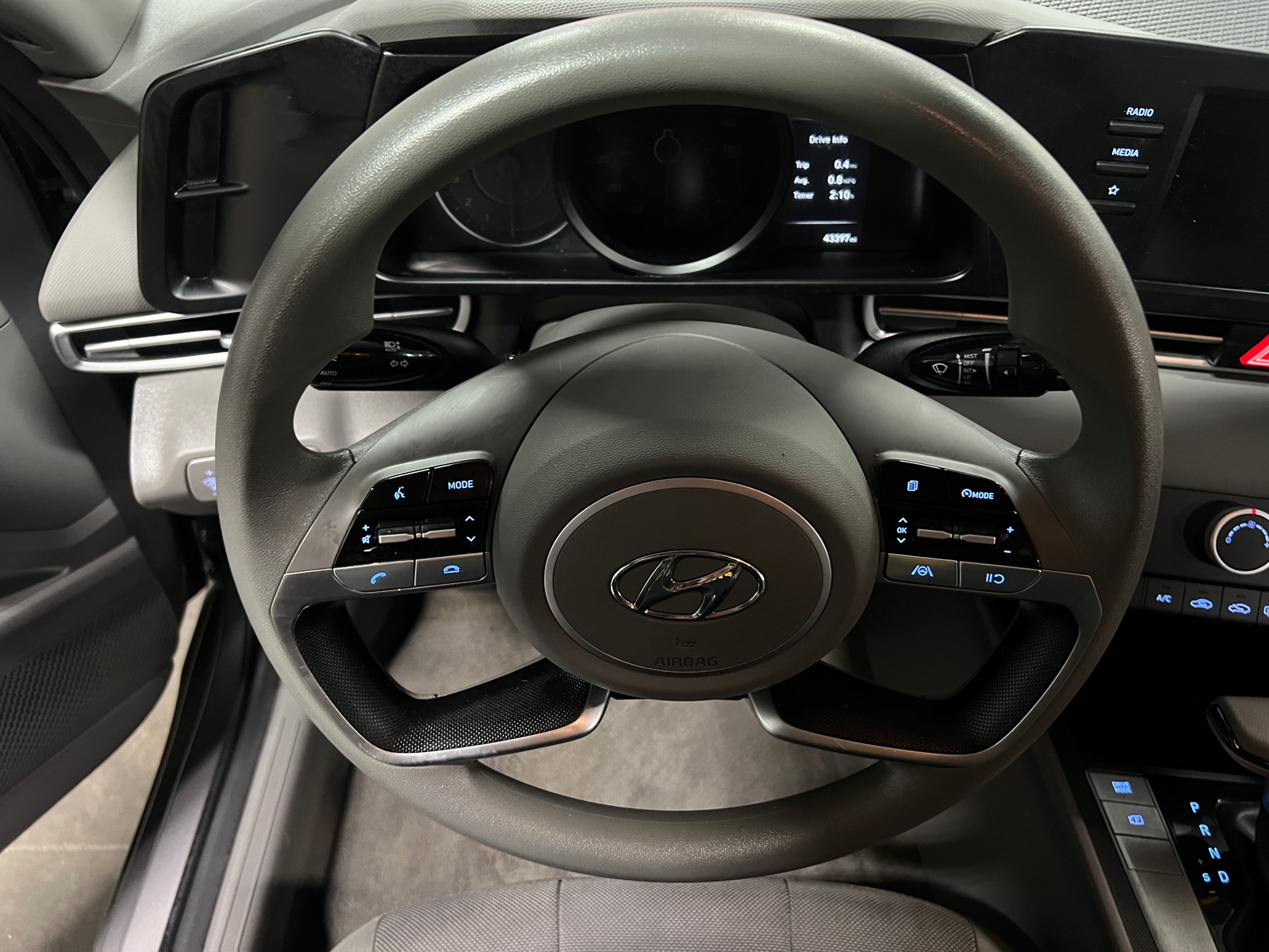 Thumbnail: 2023 Hyundai Elantra - 5