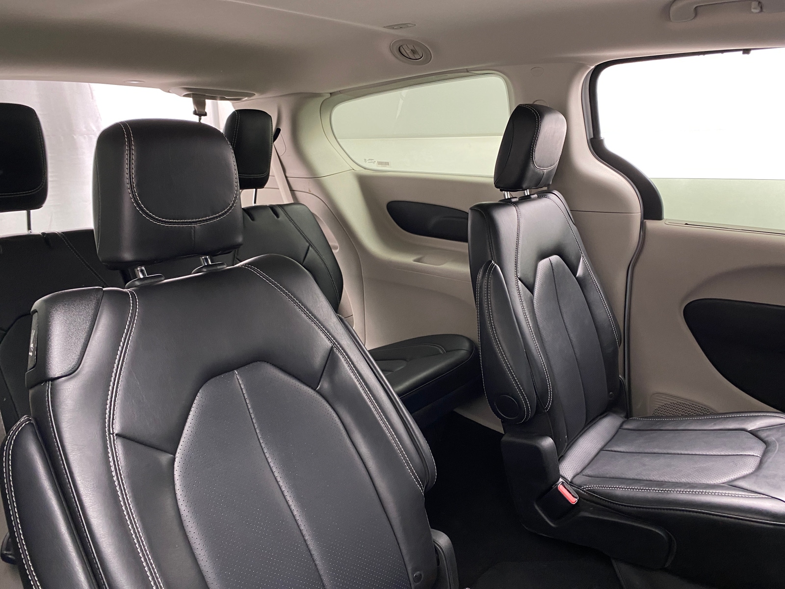 Thumbnail: 2024 Chrysler Pacifica - 5