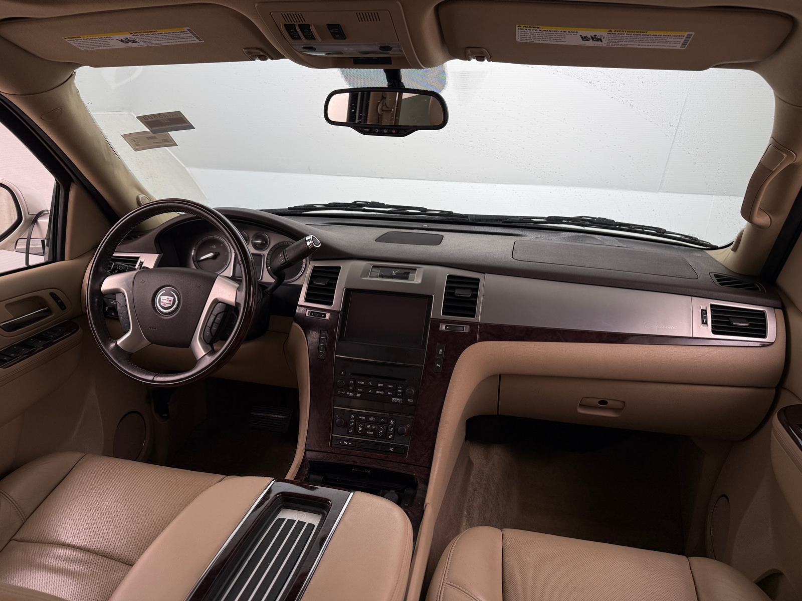 Thumbnail: 2014 Cadillac Escalade - 2