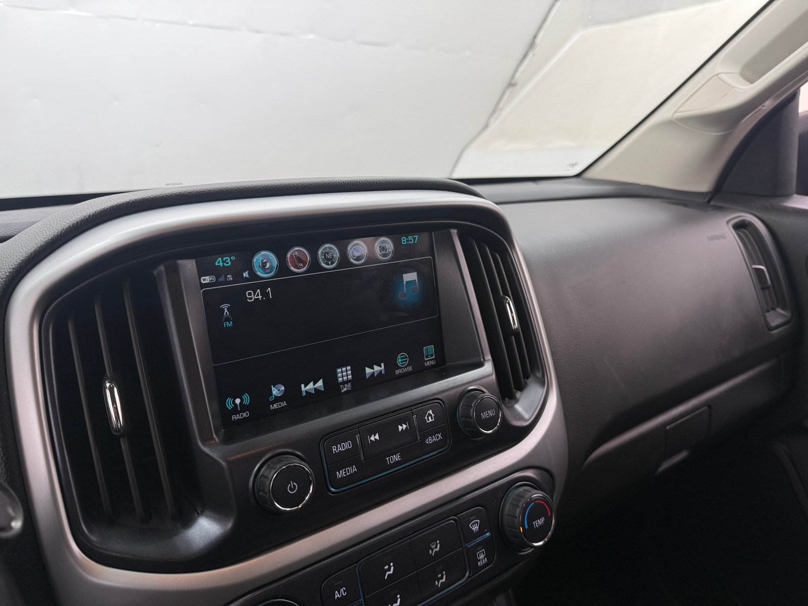 Thumbnail: 2018 Chevrolet Colorado - 4