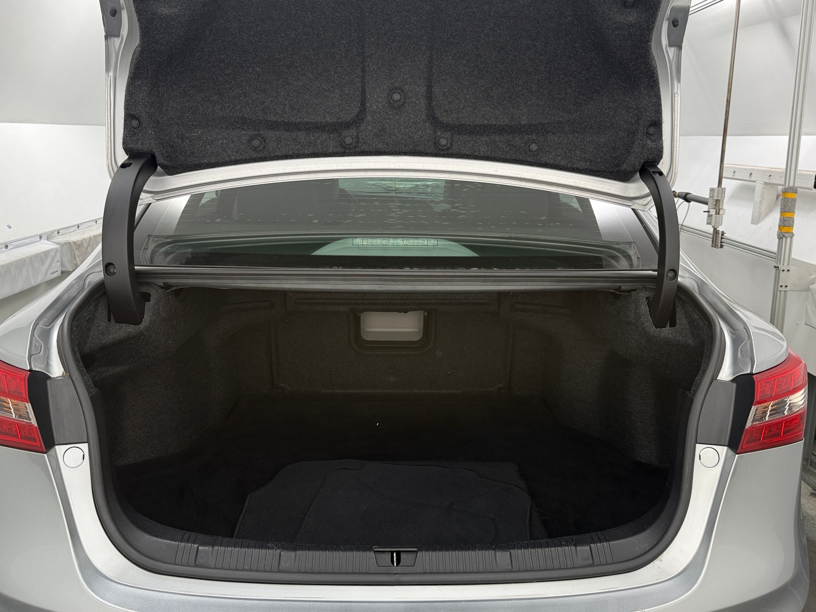 Thumbnail: 2018 Toyota Avalon - 6