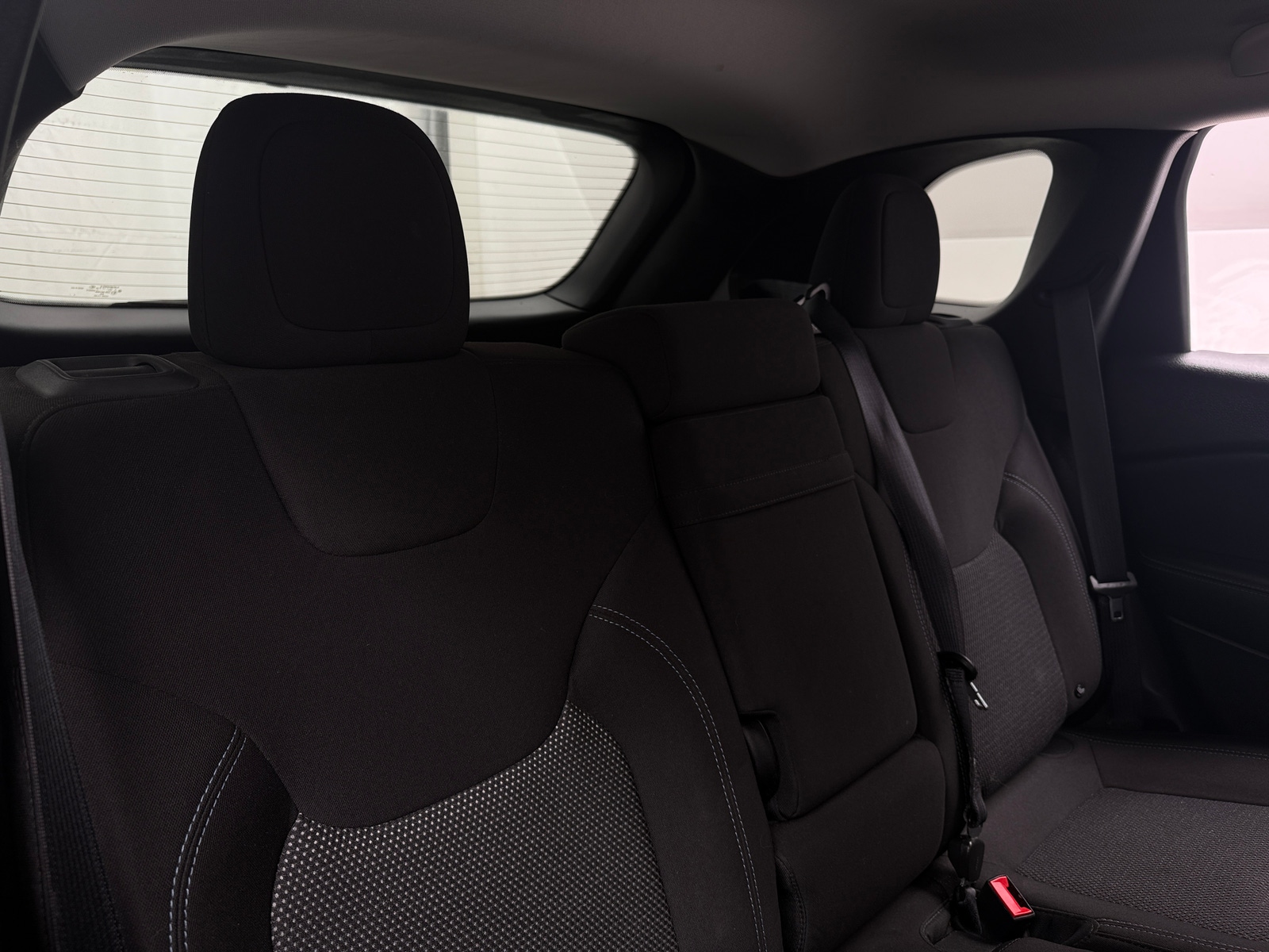 Thumbnail: 2019 Jeep Cherokee - 6