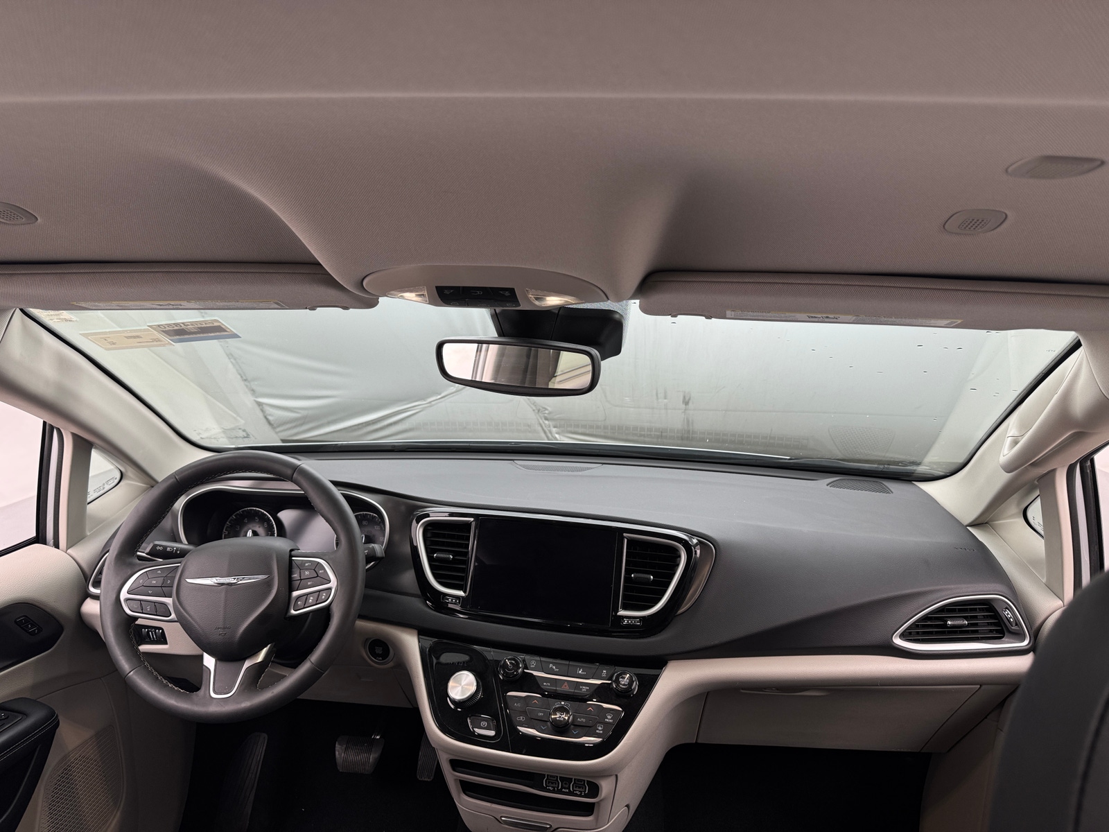 Thumbnail: 2024 Chrysler Pacifica - 2