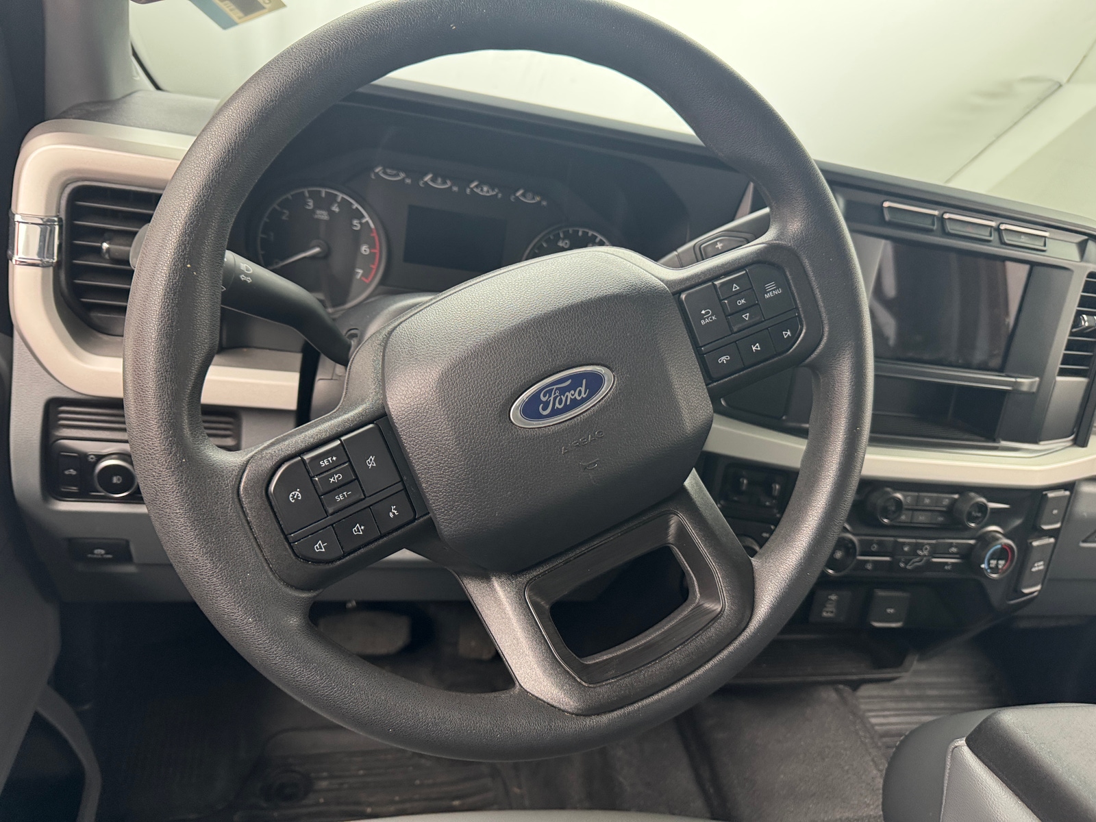 Thumbnail: 2024 Ford Econoline - 4