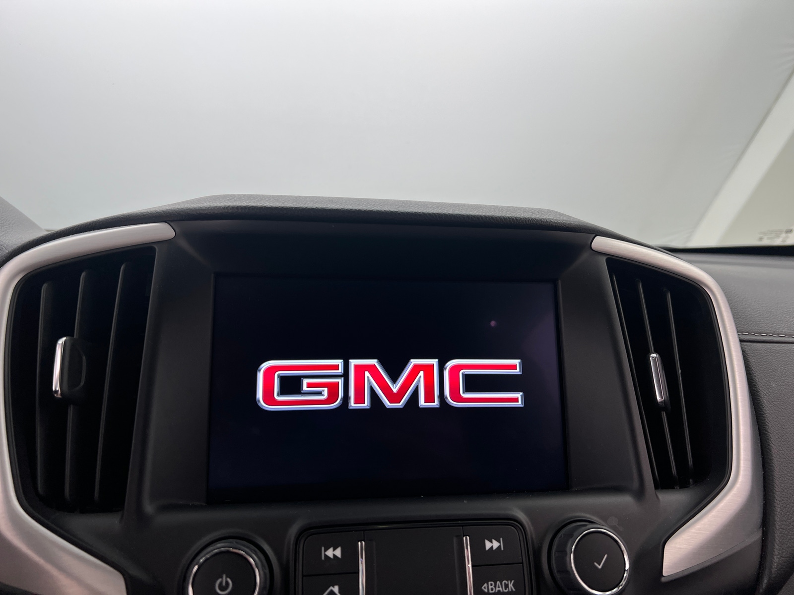 Thumbnail: 2024 GMC Terrain - 3