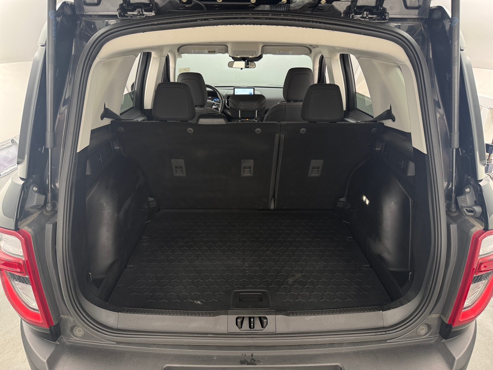 Thumbnail: 2022 Ford Bronco Sport - 7