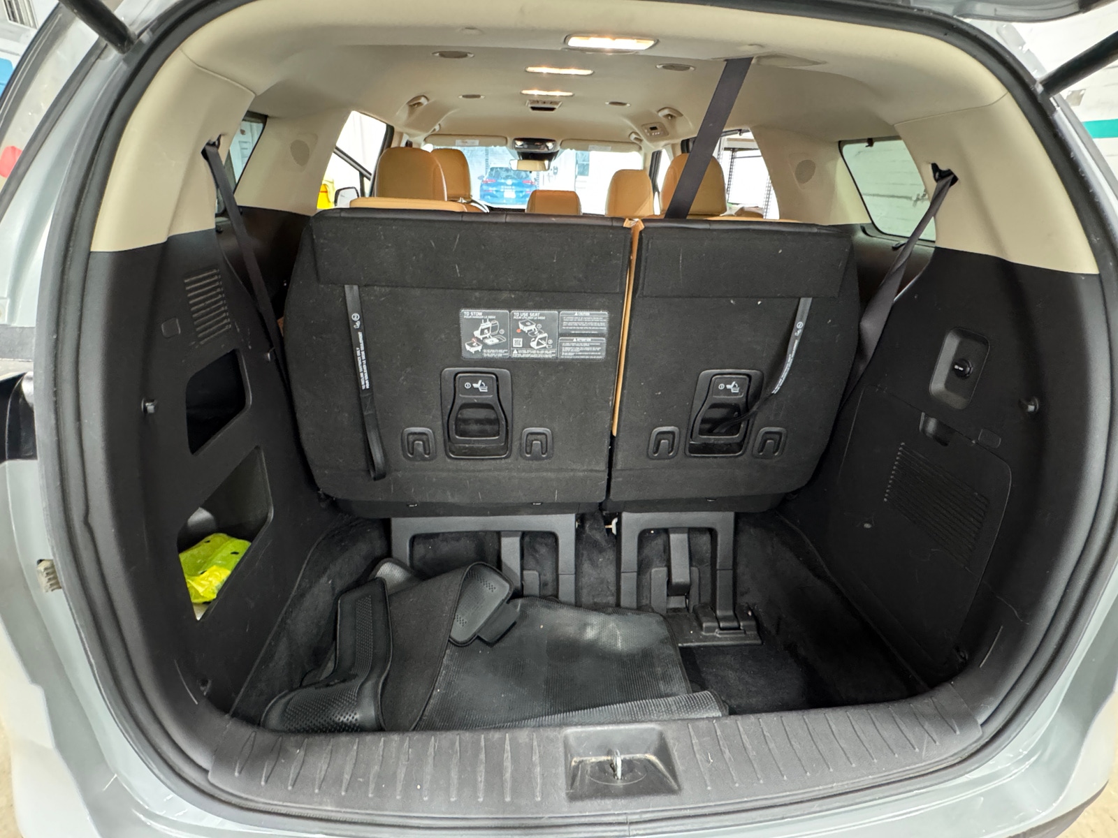 Thumbnail: 2024 Kia Carnival - 6