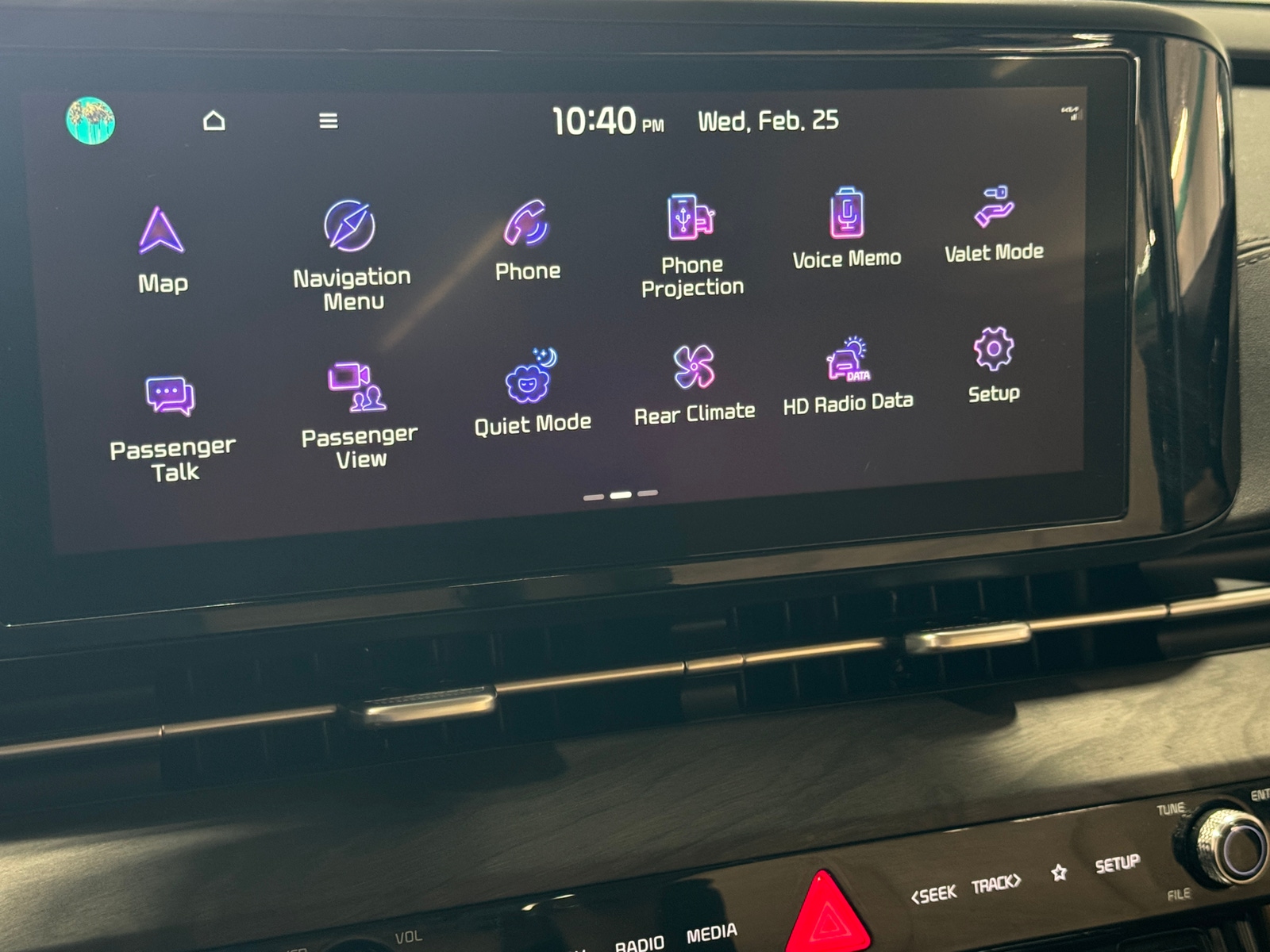 Thumbnail: 2024 Kia Carnival - 3