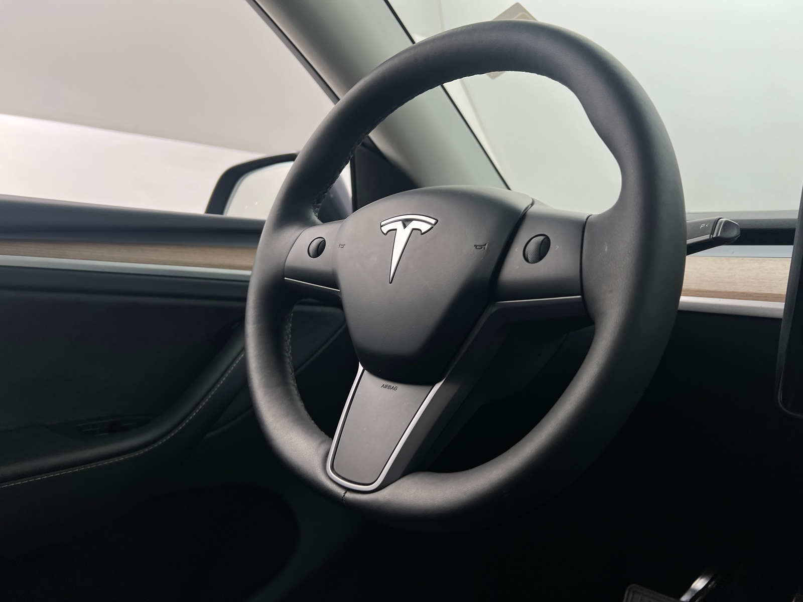 Thumbnail: 2025 Tesla Model Y - 4