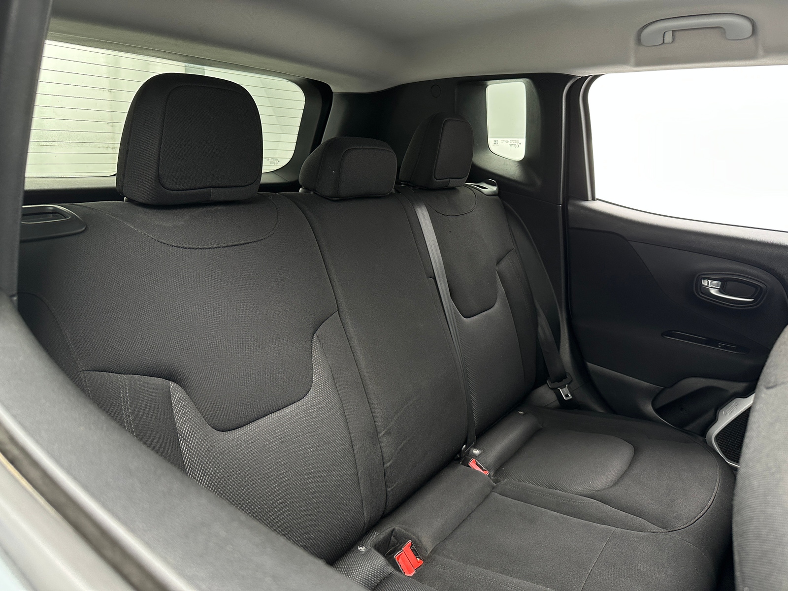 Thumbnail: 2018 Jeep Renegade - 6