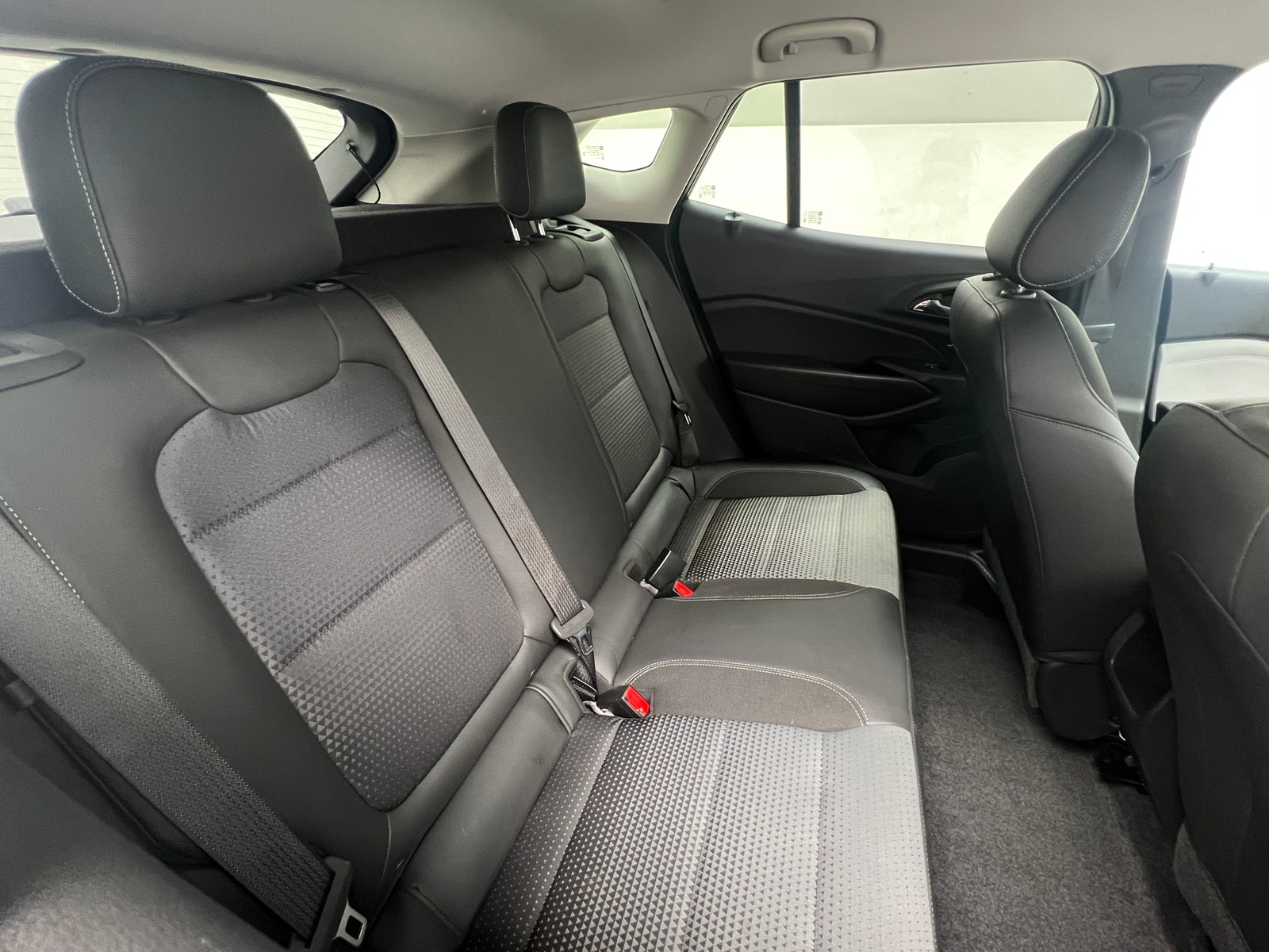 Thumbnail: 2025 Chevrolet Trax - 6