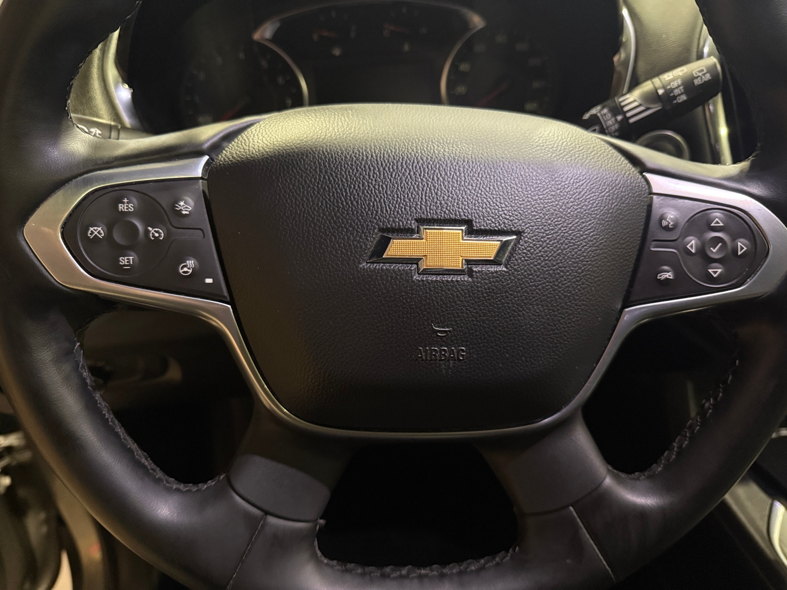 Thumbnail: 2023 Chevrolet Traverse - 4