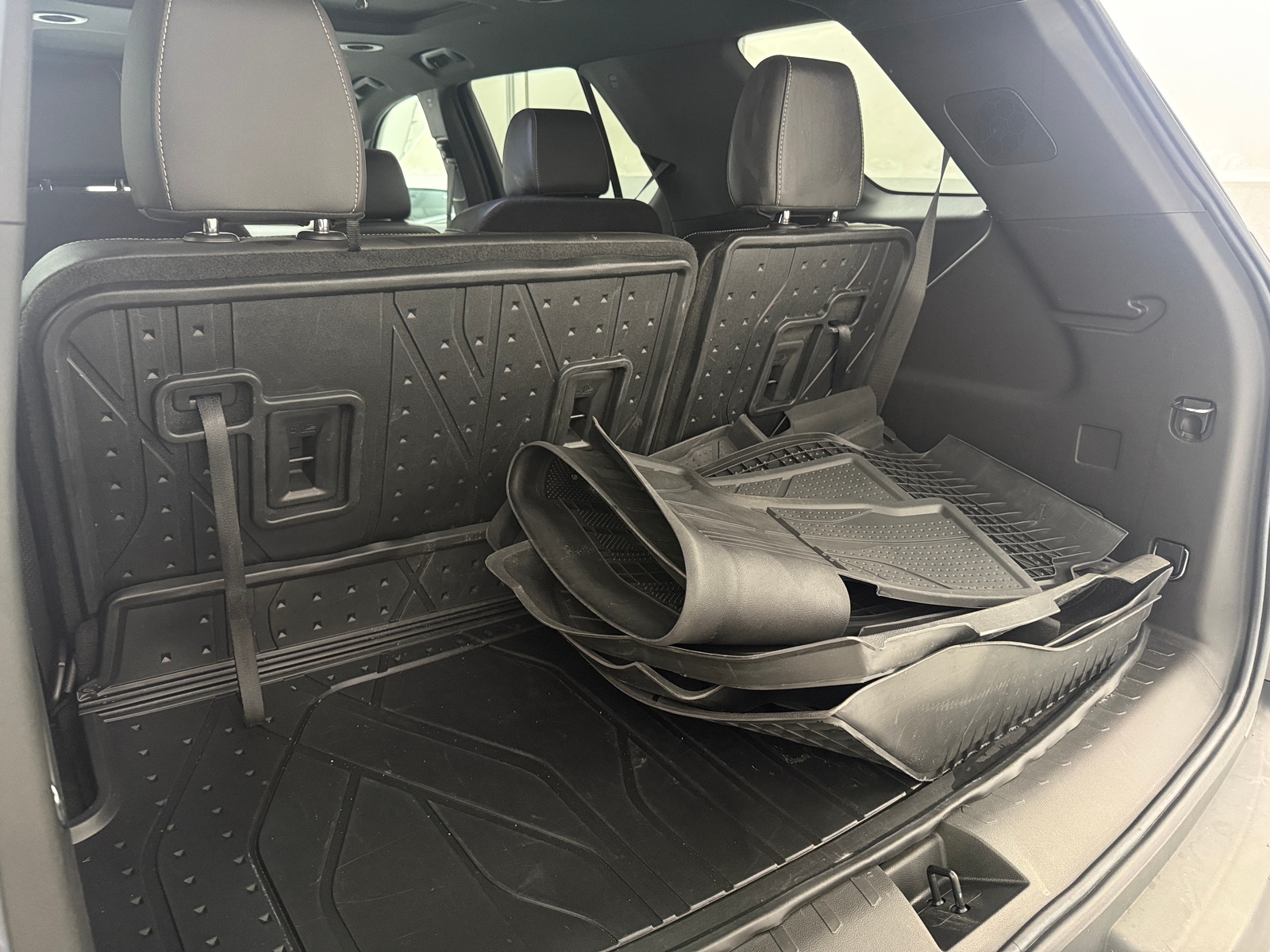 Thumbnail: 2023 Chevrolet Traverse - 6