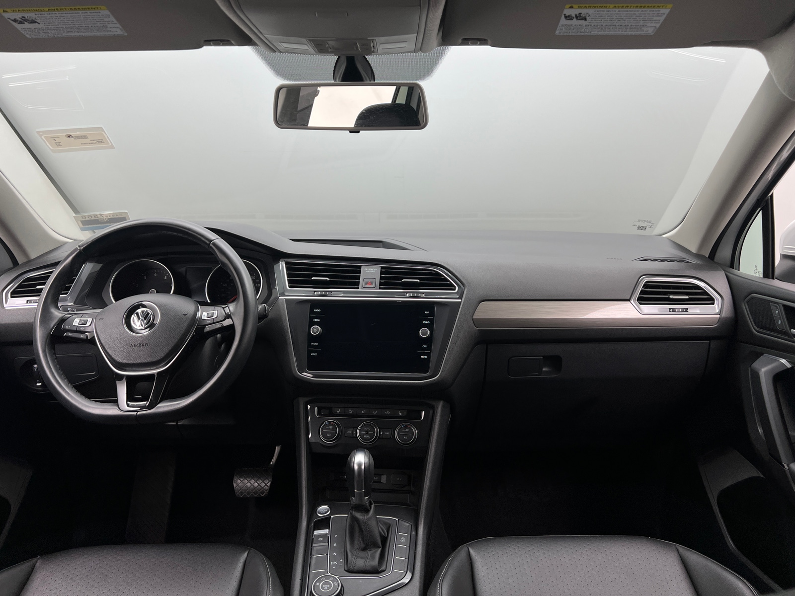 Thumbnail: 2019 Volkswagen Tiguan - 2