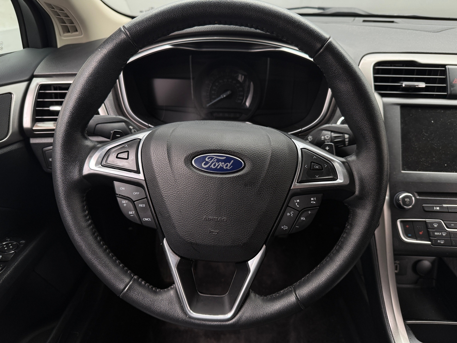 Thumbnail: 2017 Ford Fusion - 4