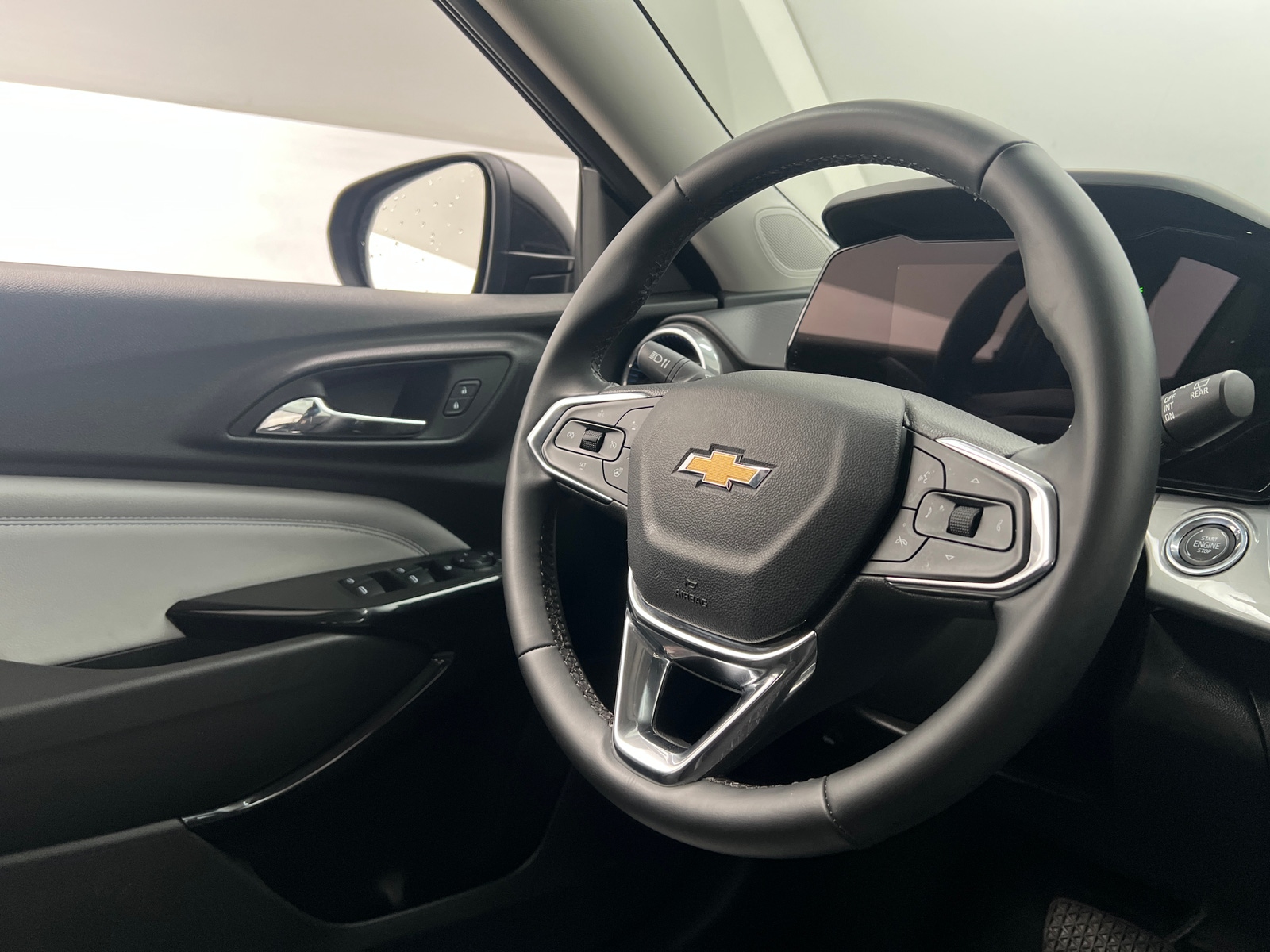 Thumbnail: 2025 Chevrolet Trax - 5