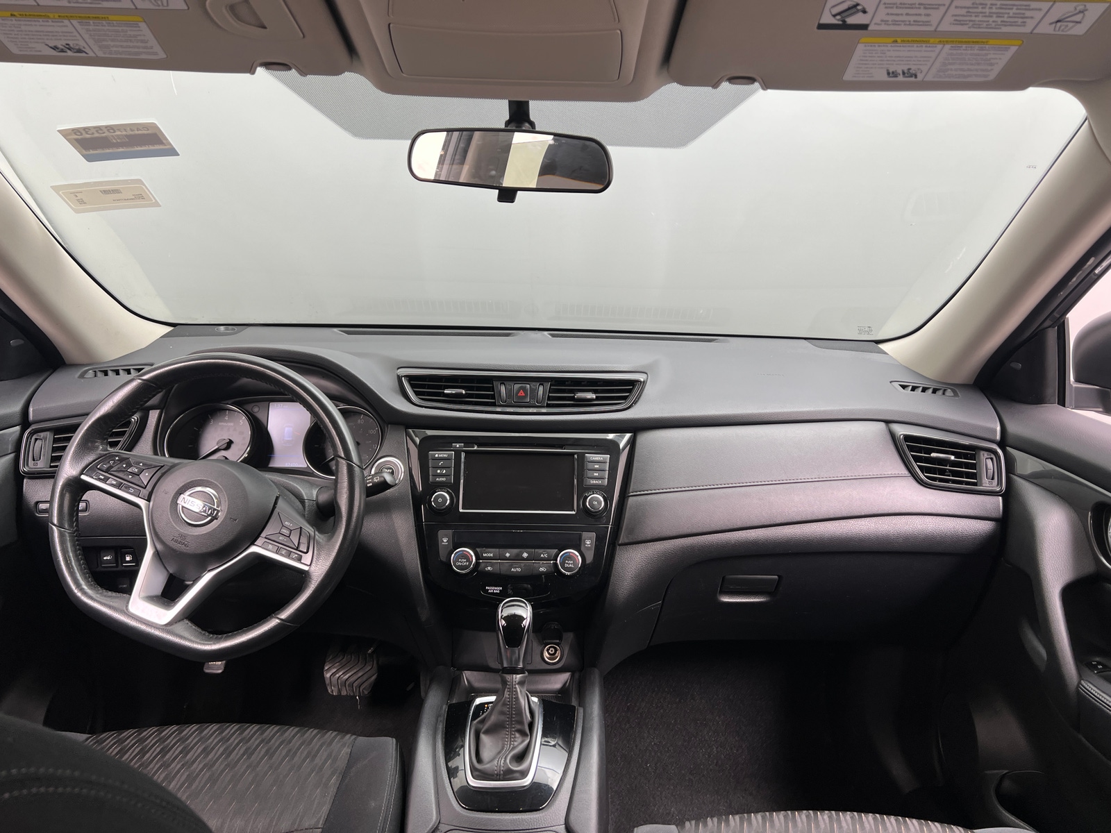 Thumbnail: 2018 Nissan Rogue - 3