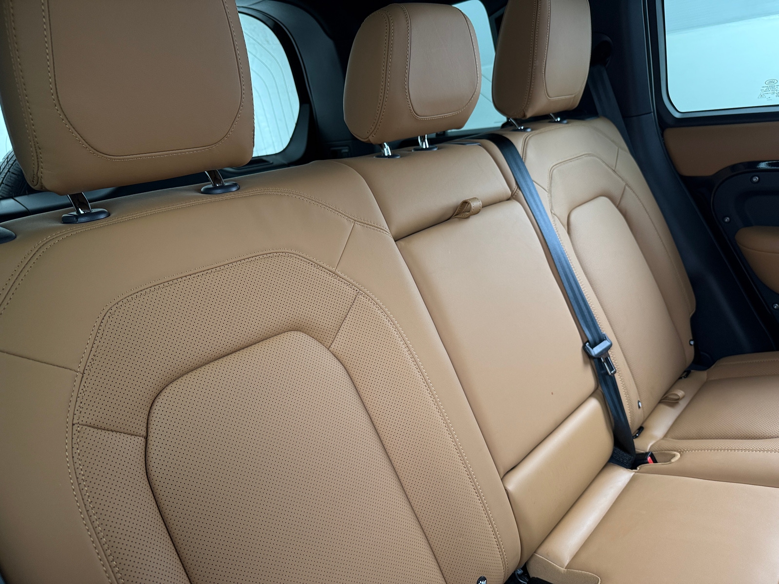 Thumbnail: 2023 Land Rover Defender - 5