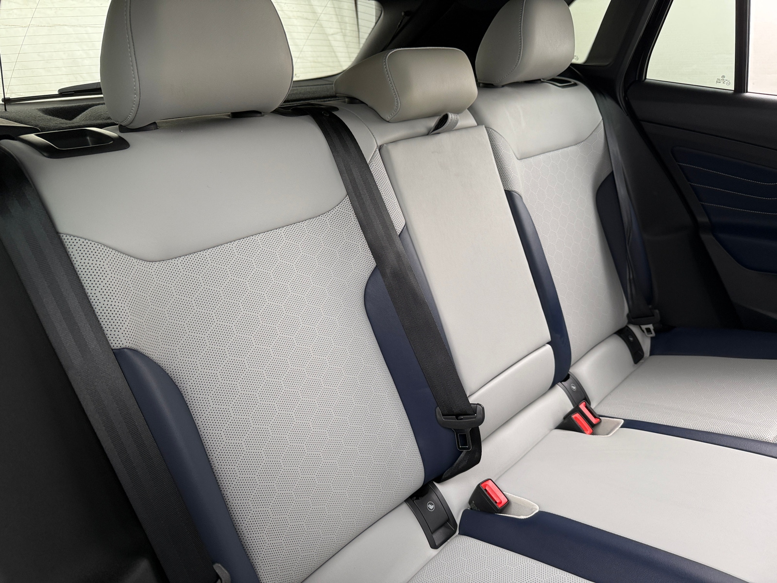 Thumbnail: 2025 Volkswagen ID.4 - 5