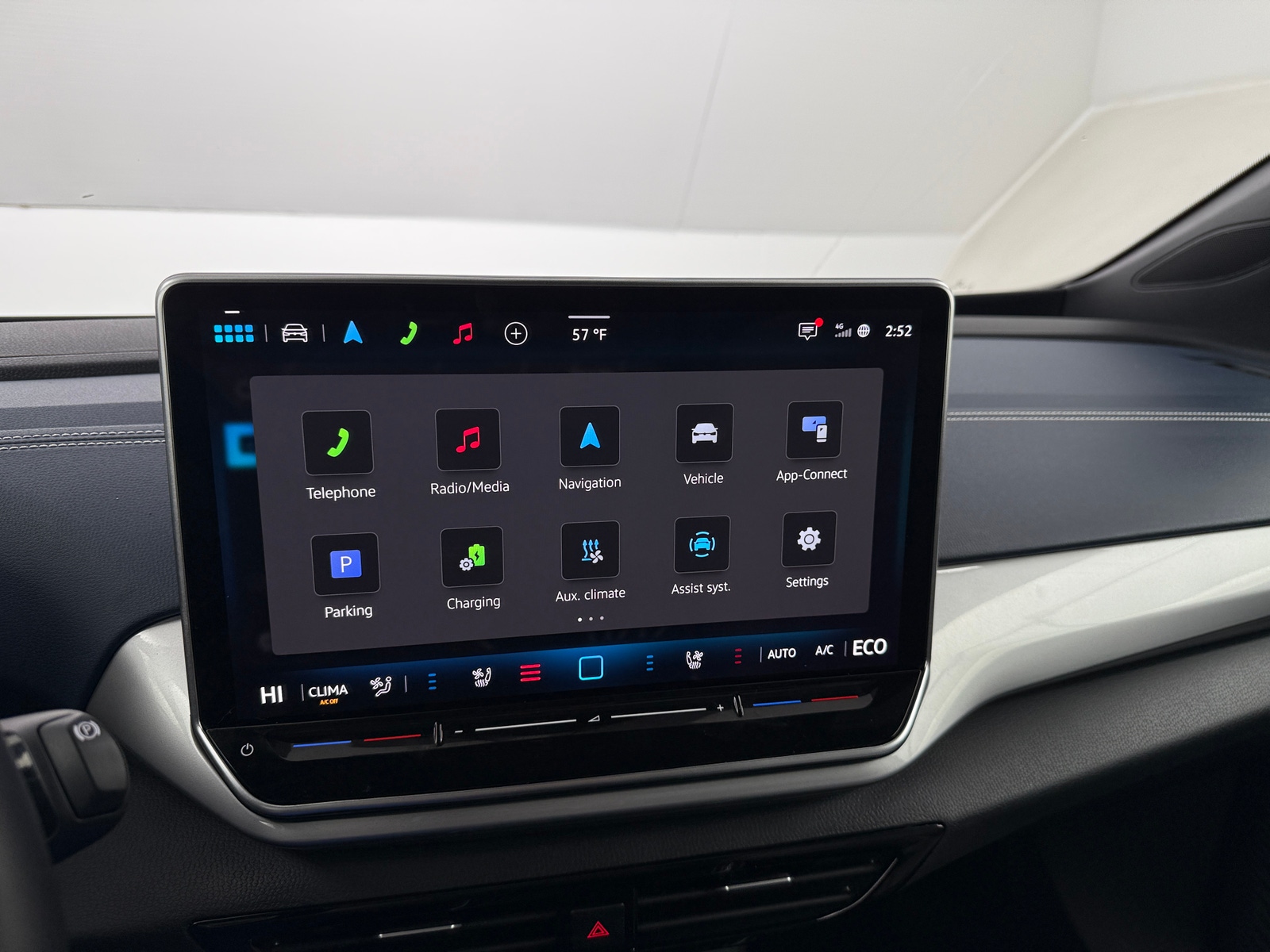 Thumbnail: 2025 Volkswagen ID.4 - 3