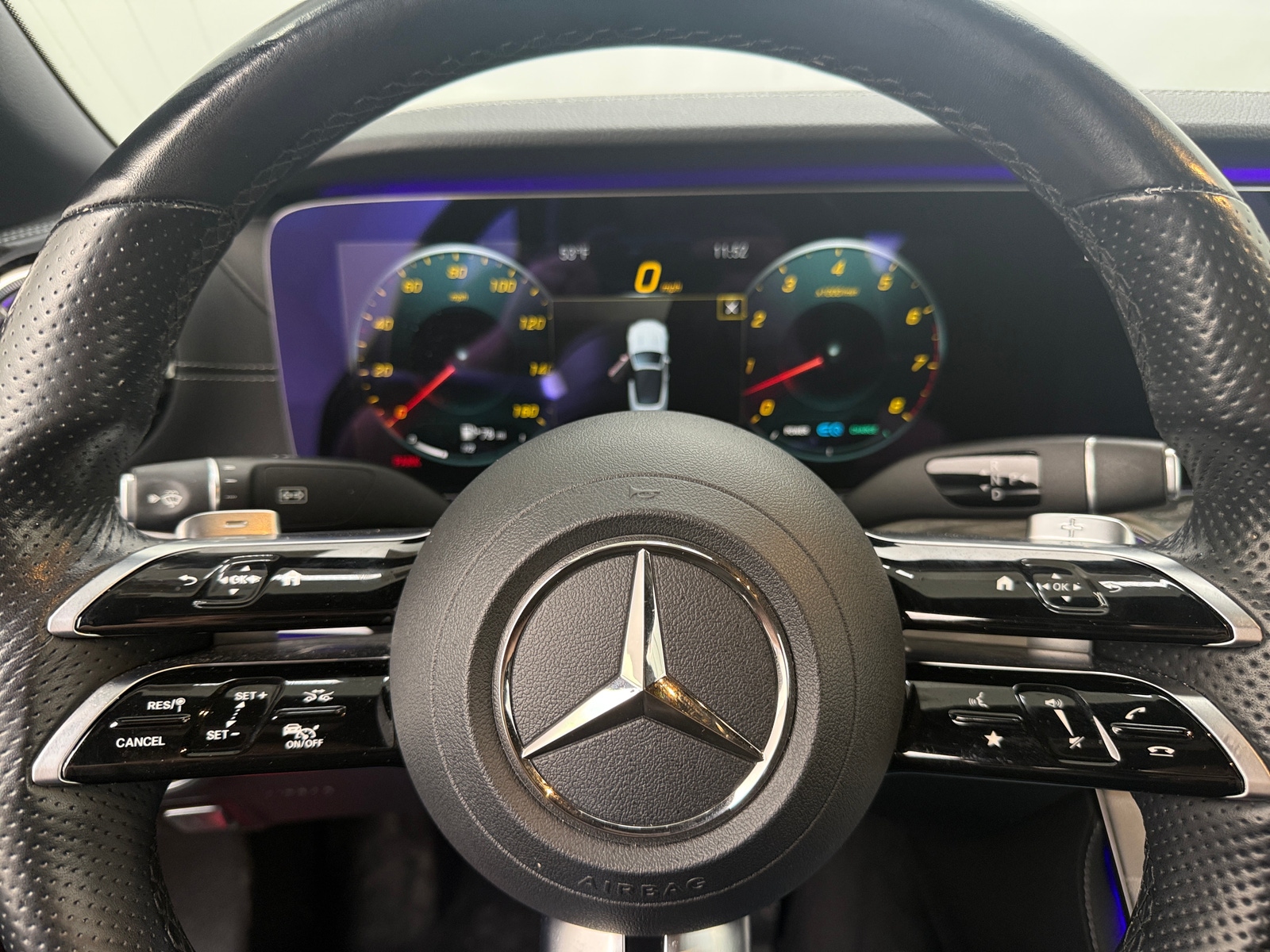 Thumbnail: 2021 Mercedes-Benz E-Class - 4