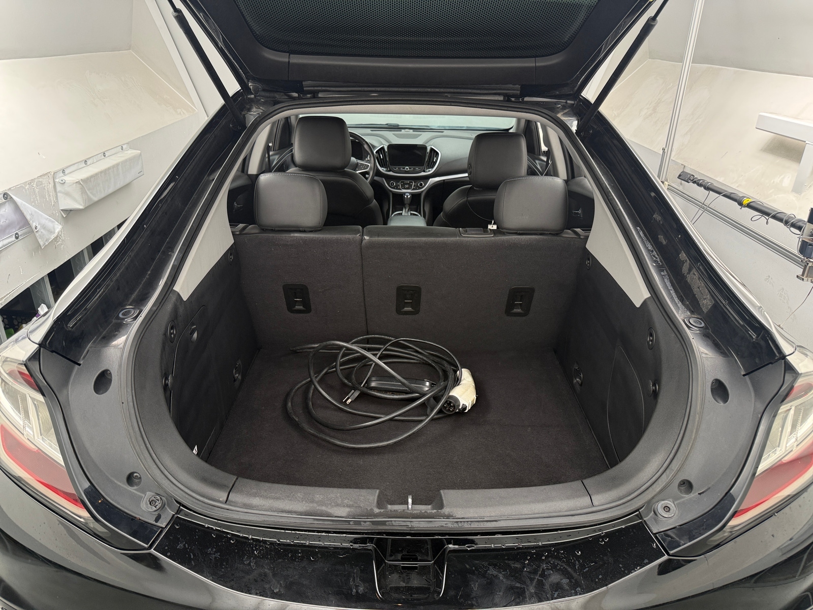 Thumbnail: 2017 Chevrolet Volt - 7