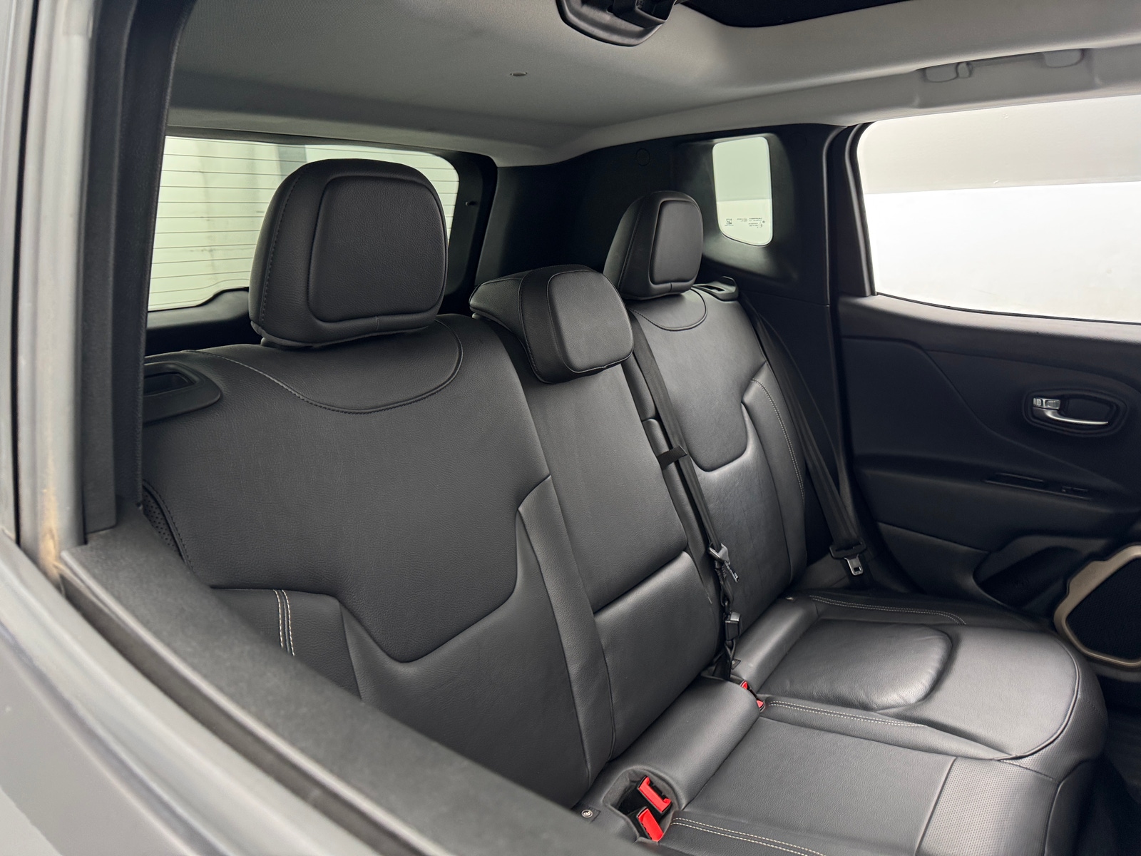 Thumbnail: 2017 Jeep Renegade - 5