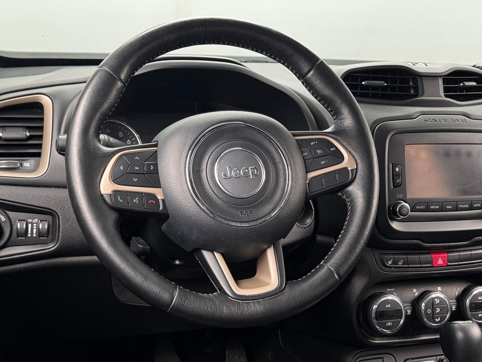 Thumbnail: 2017 Jeep Renegade - 4