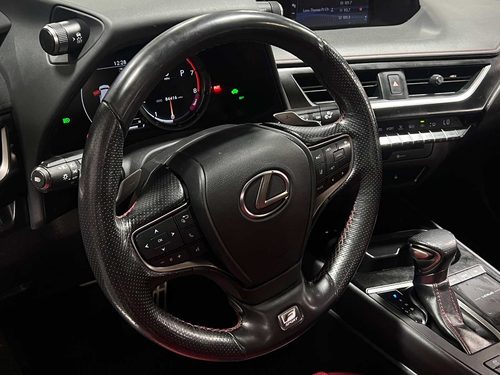 Thumbnail: 2020 Lexus UX - 4