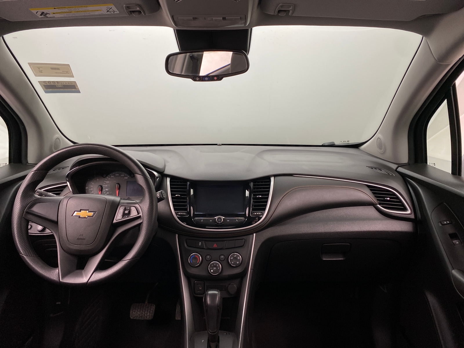Thumbnail: 2017 Chevrolet Trax - 3