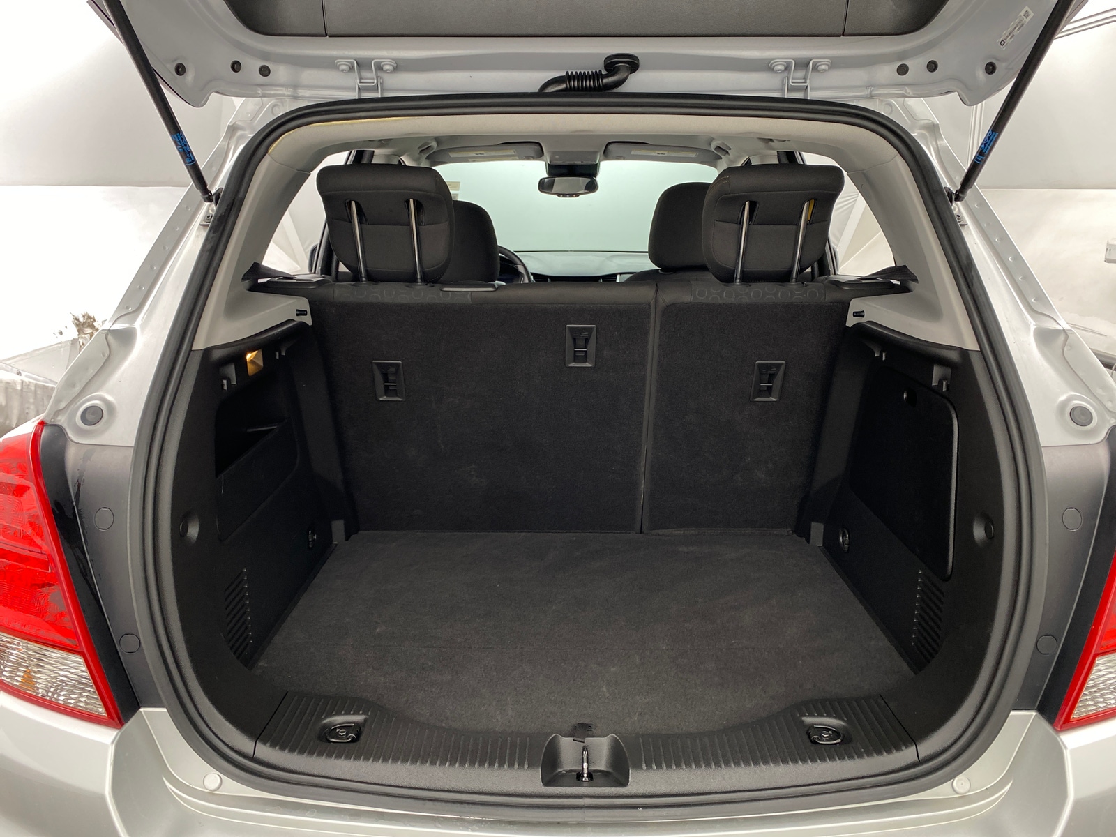 Thumbnail: 2017 Chevrolet Trax - 7