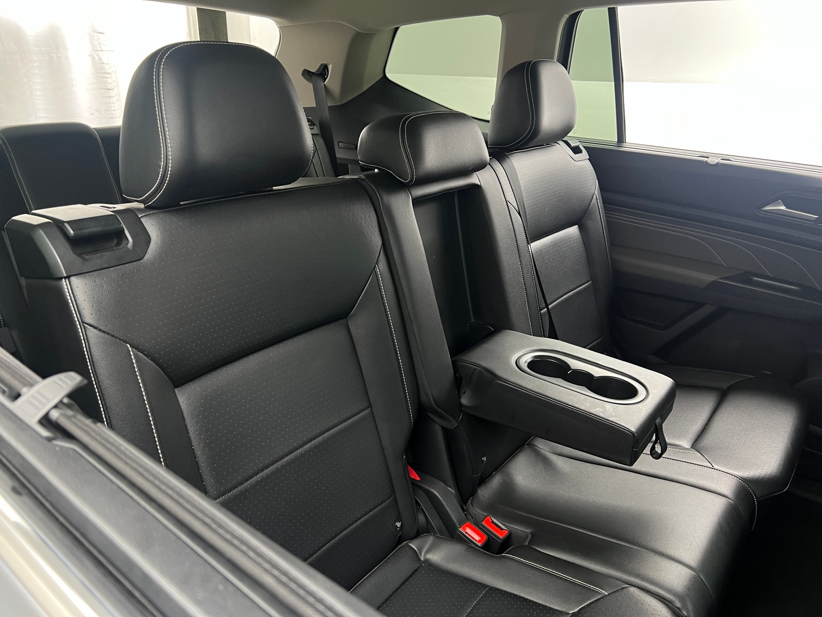 Thumbnail: 2022 Volkswagen Atlas - 5