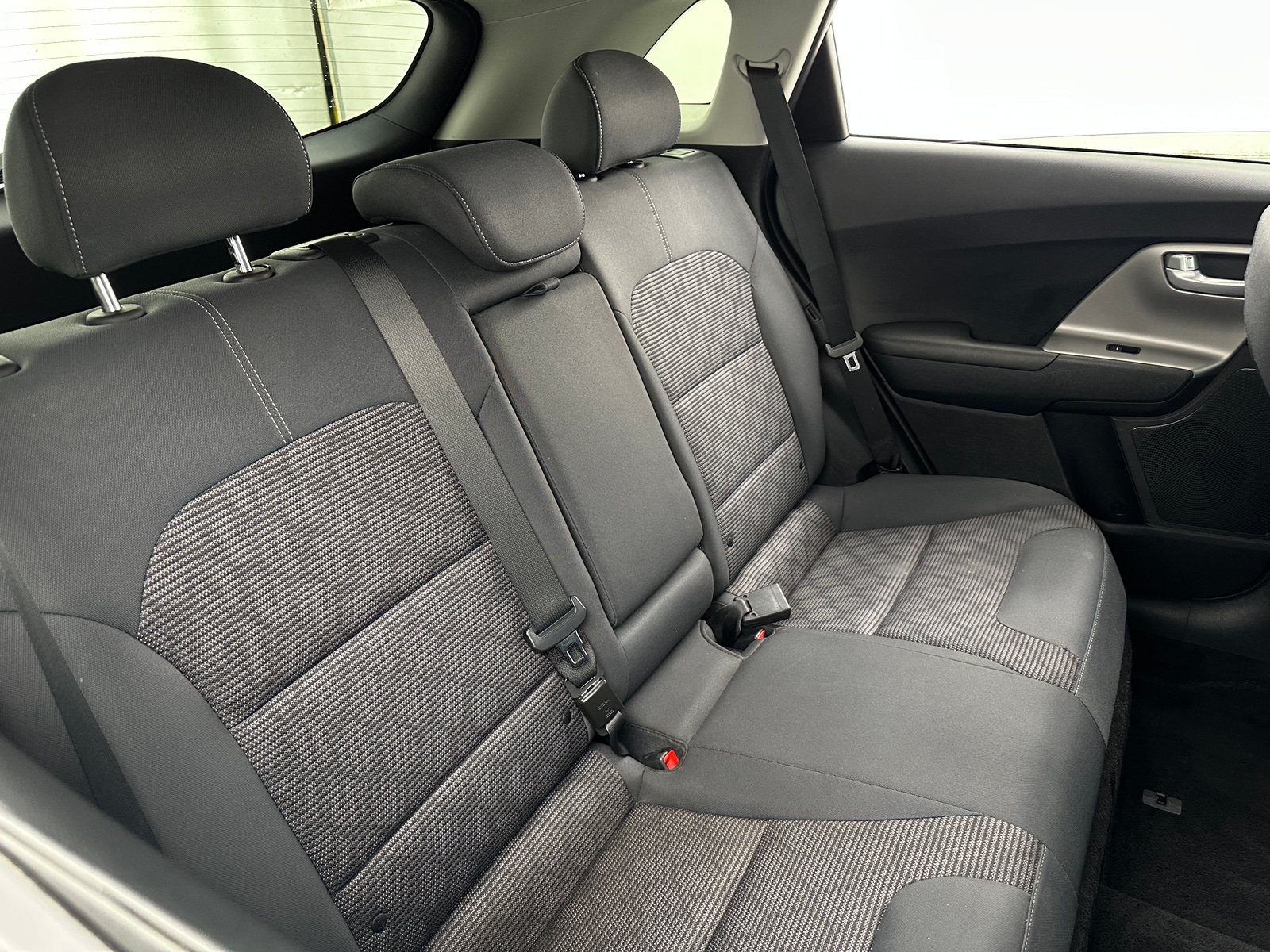 Thumbnail: 2019 Kia Niro - 6