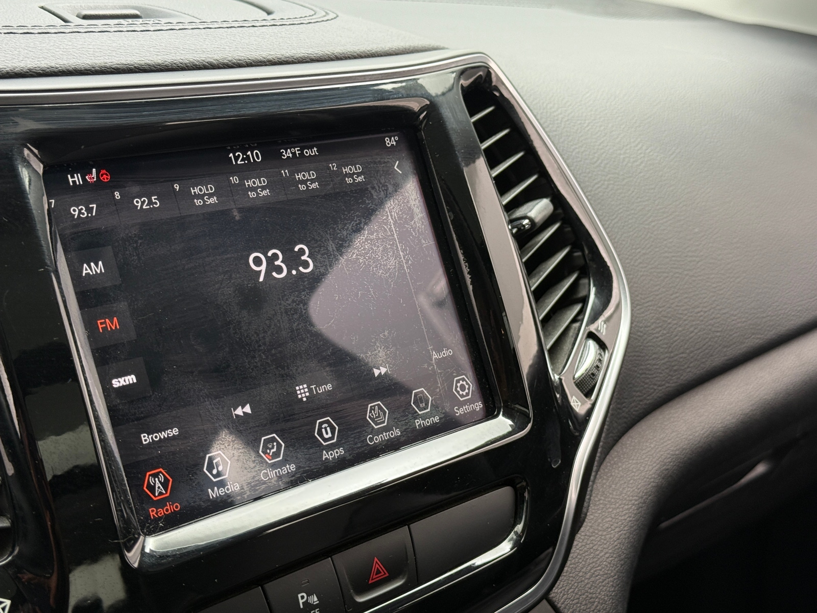 Thumbnail: 2020 Jeep Cherokee - 3