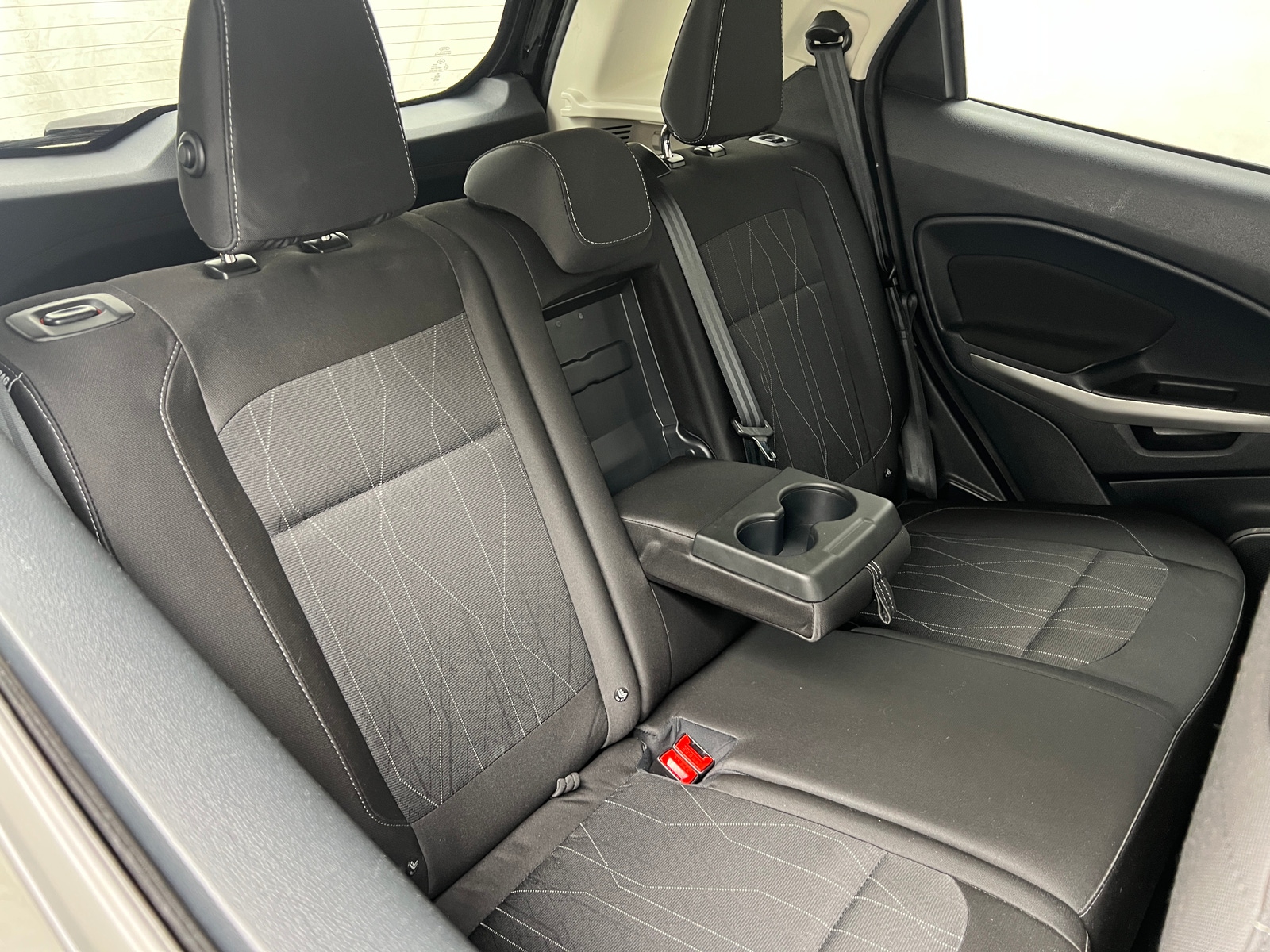 Thumbnail: 2018 Ford EcoSport - 6