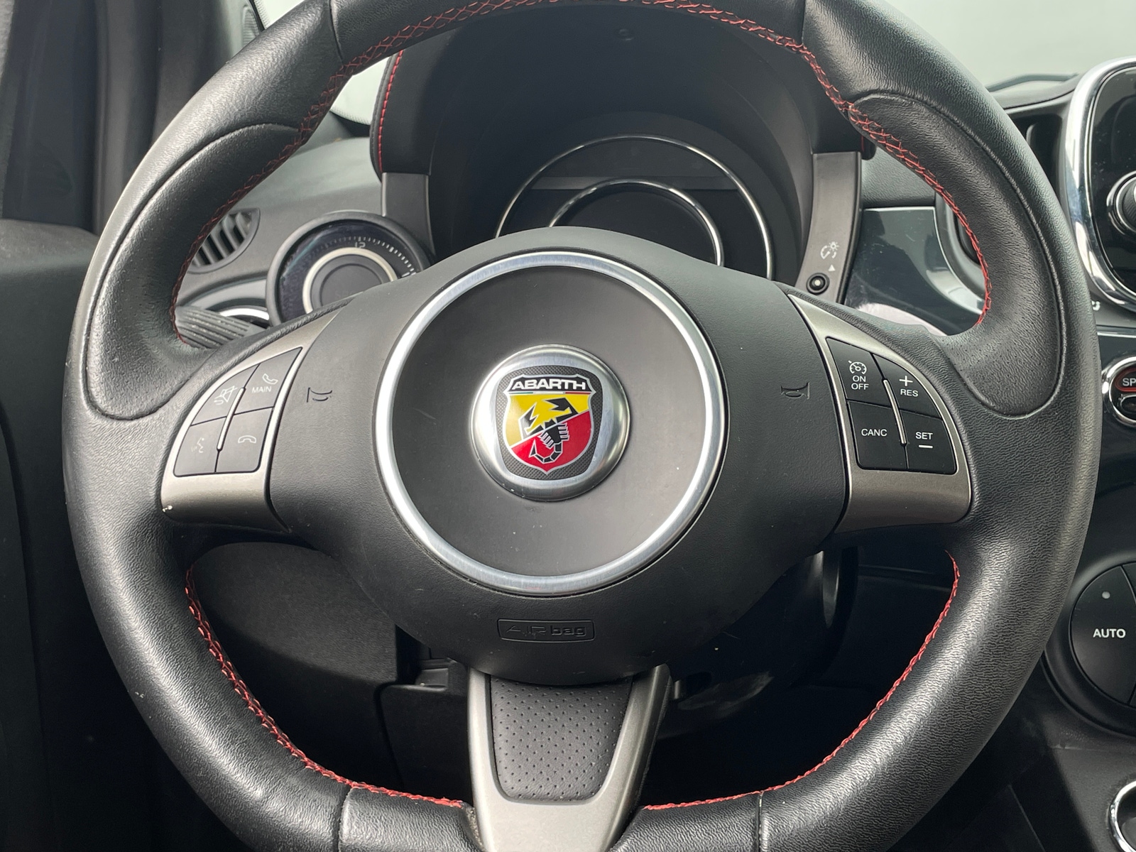 Thumbnail: 2017 Fiat 500 - 5