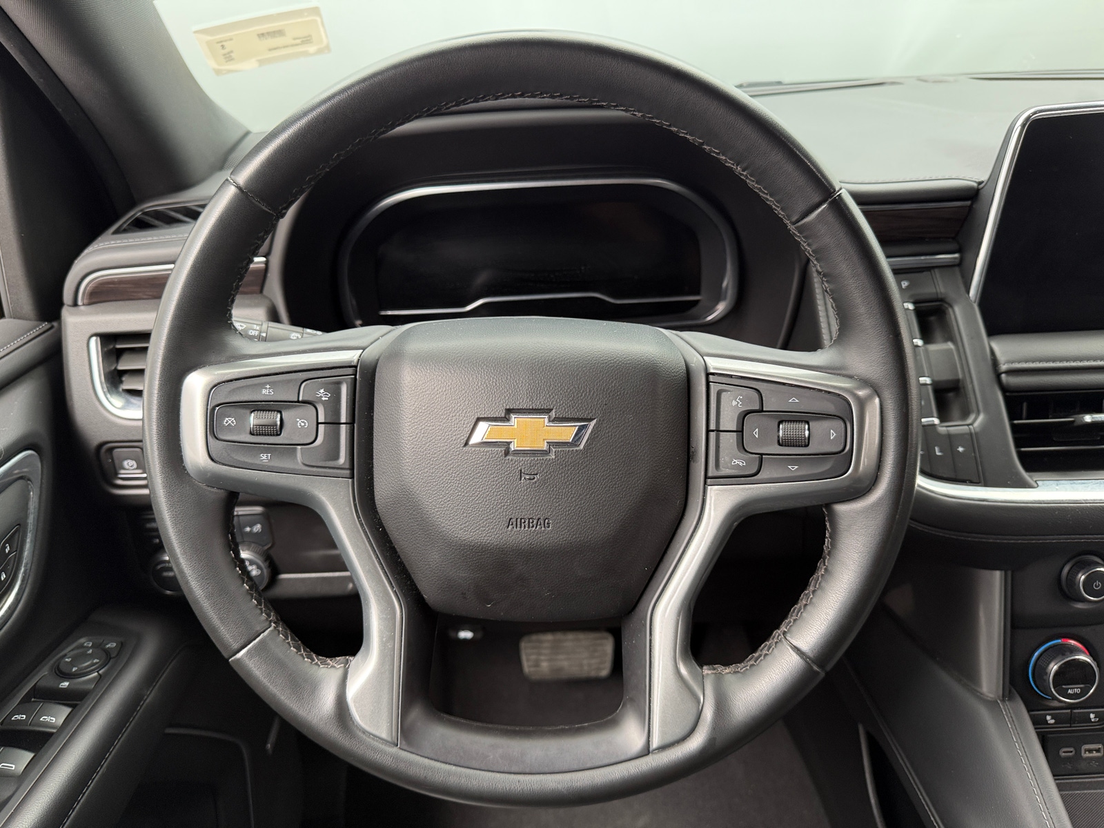 Thumbnail: 2024 Chevrolet Tahoe - 4