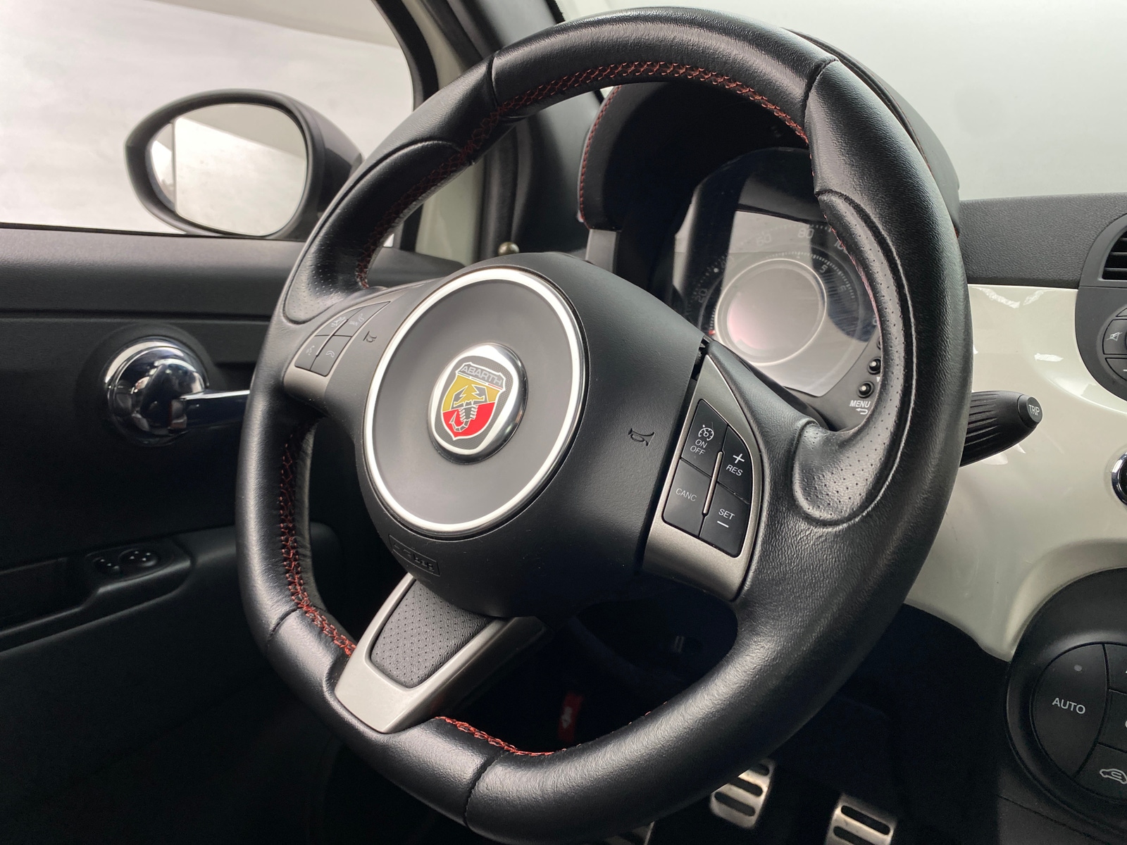 Thumbnail: 2013 Fiat 500 - 5