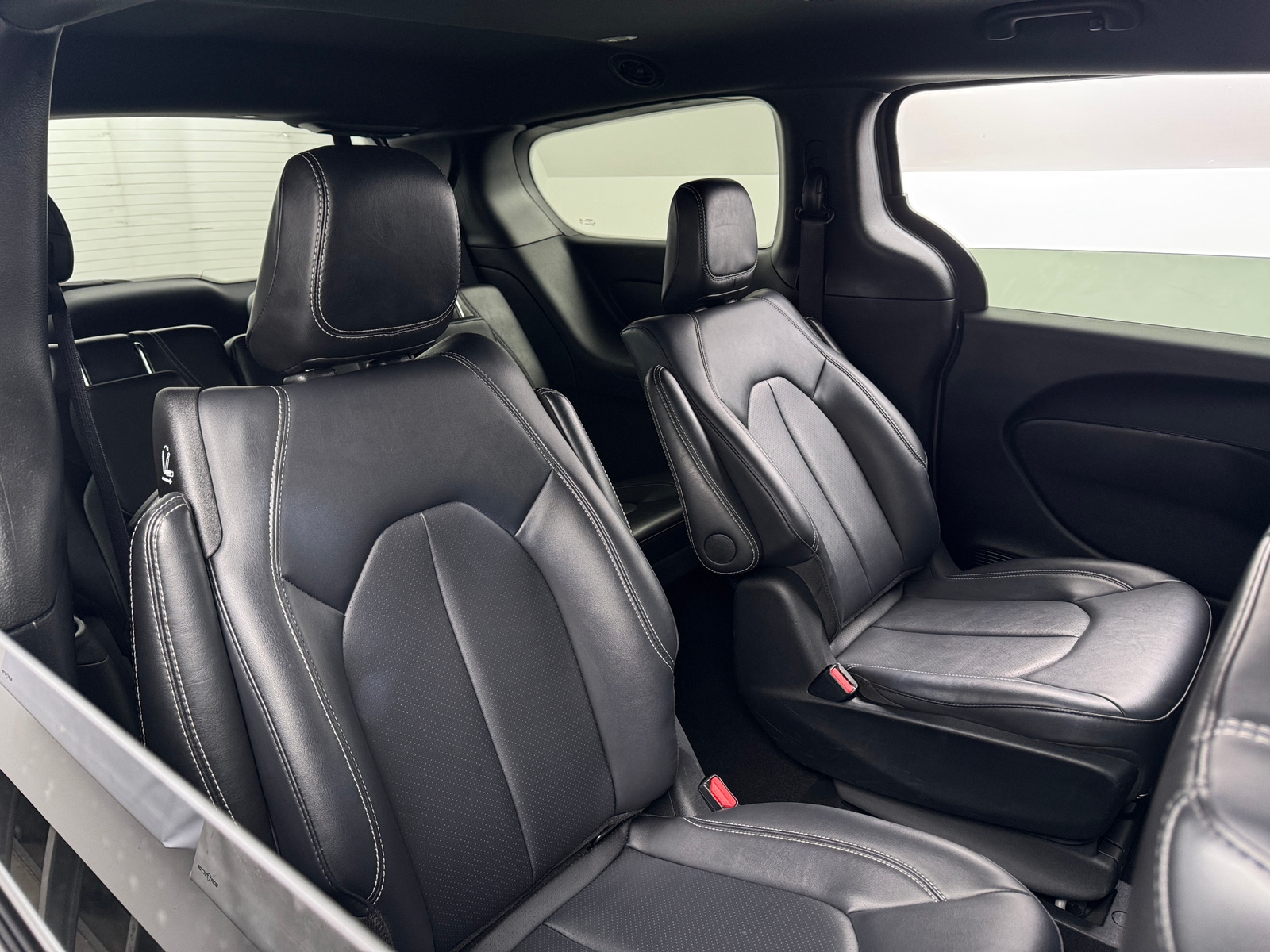 Thumbnail: 2025 Chrysler Pacifica - 5