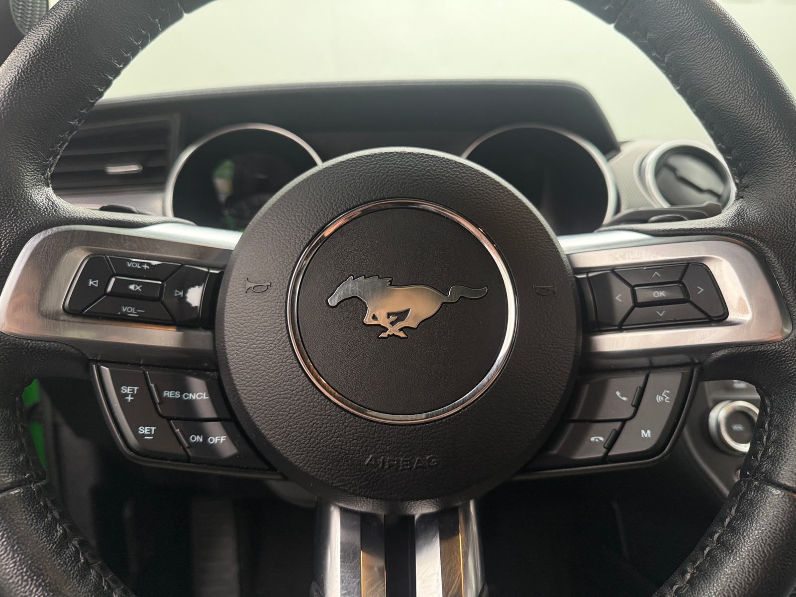 Thumbnail: 2019 Ford Mustang - 4