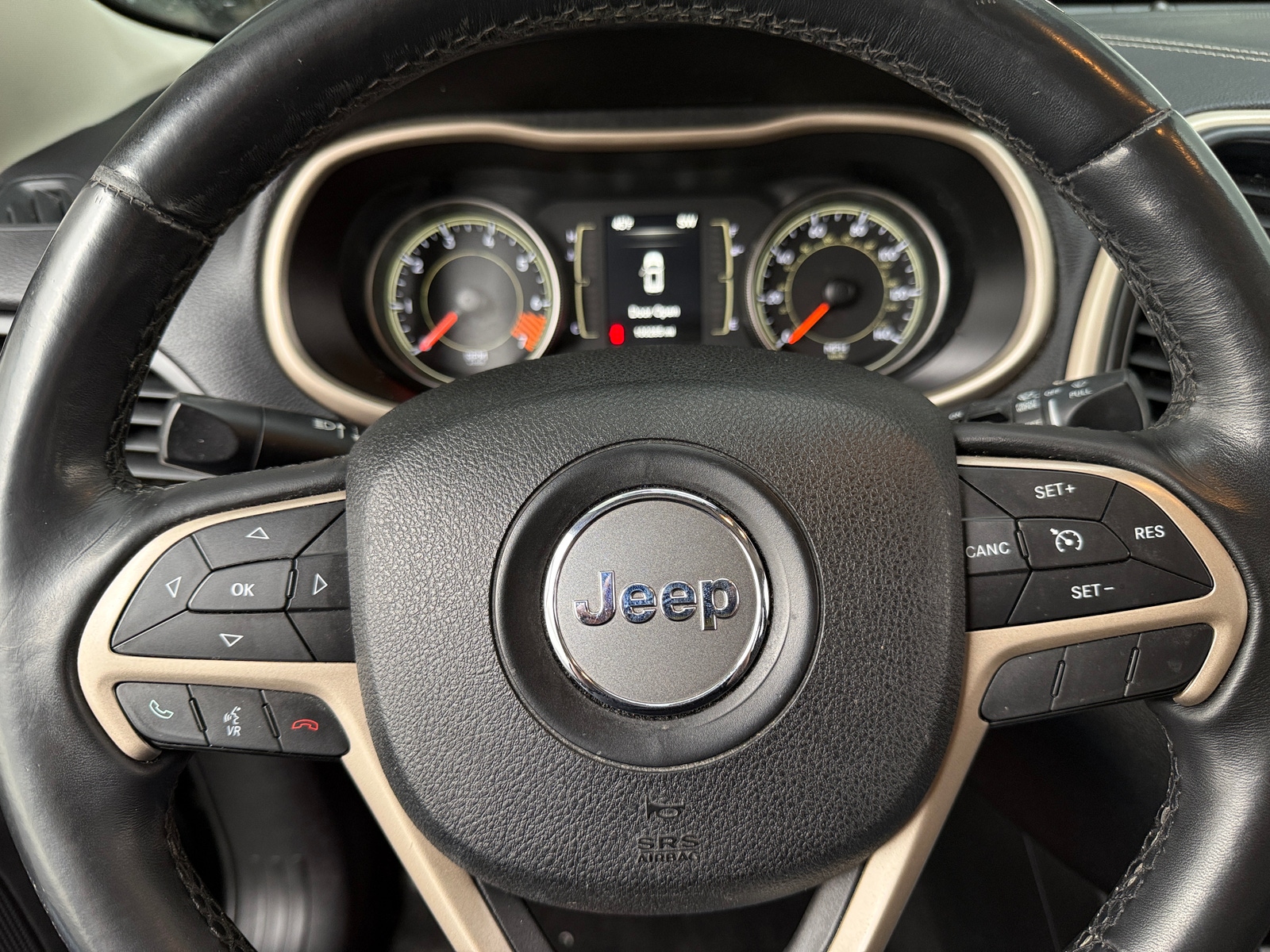 Thumbnail: 2015 Jeep Cherokee - 5