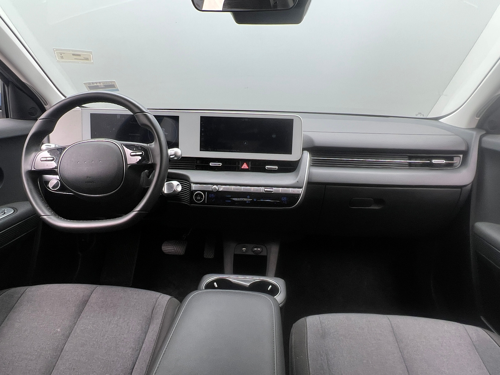 Thumbnail: 2024 Hyundai Ioniq 5 - 3