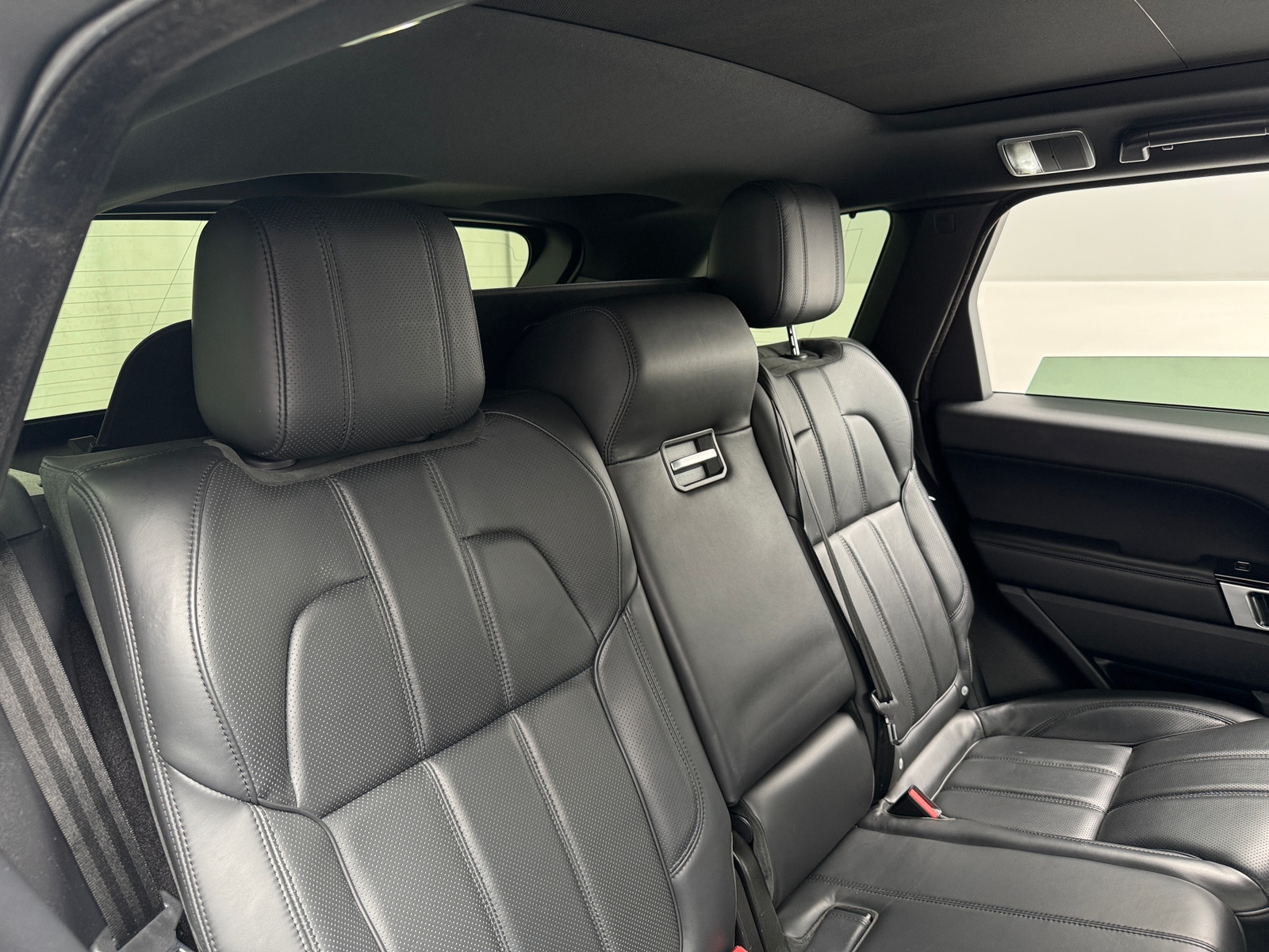 Thumbnail: 2016 Land Rover Range Rover Sport - 5