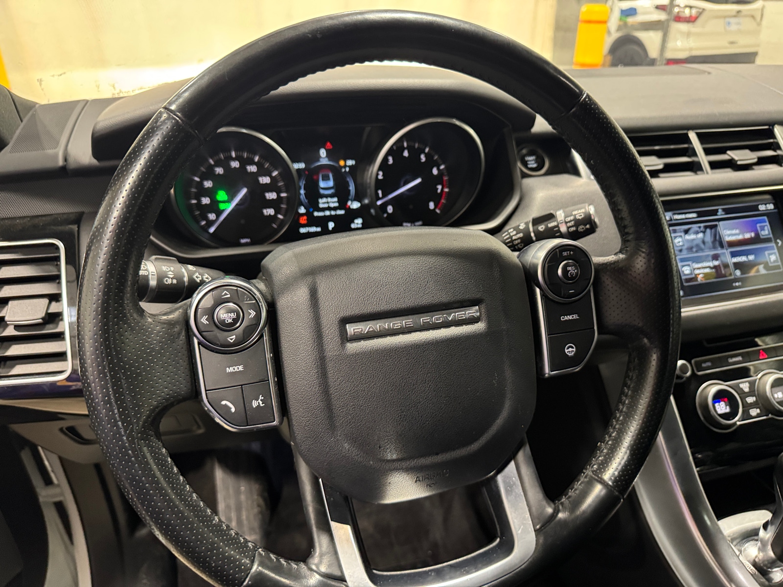 Thumbnail: 2016 Land Rover Range Rover Sport - 4