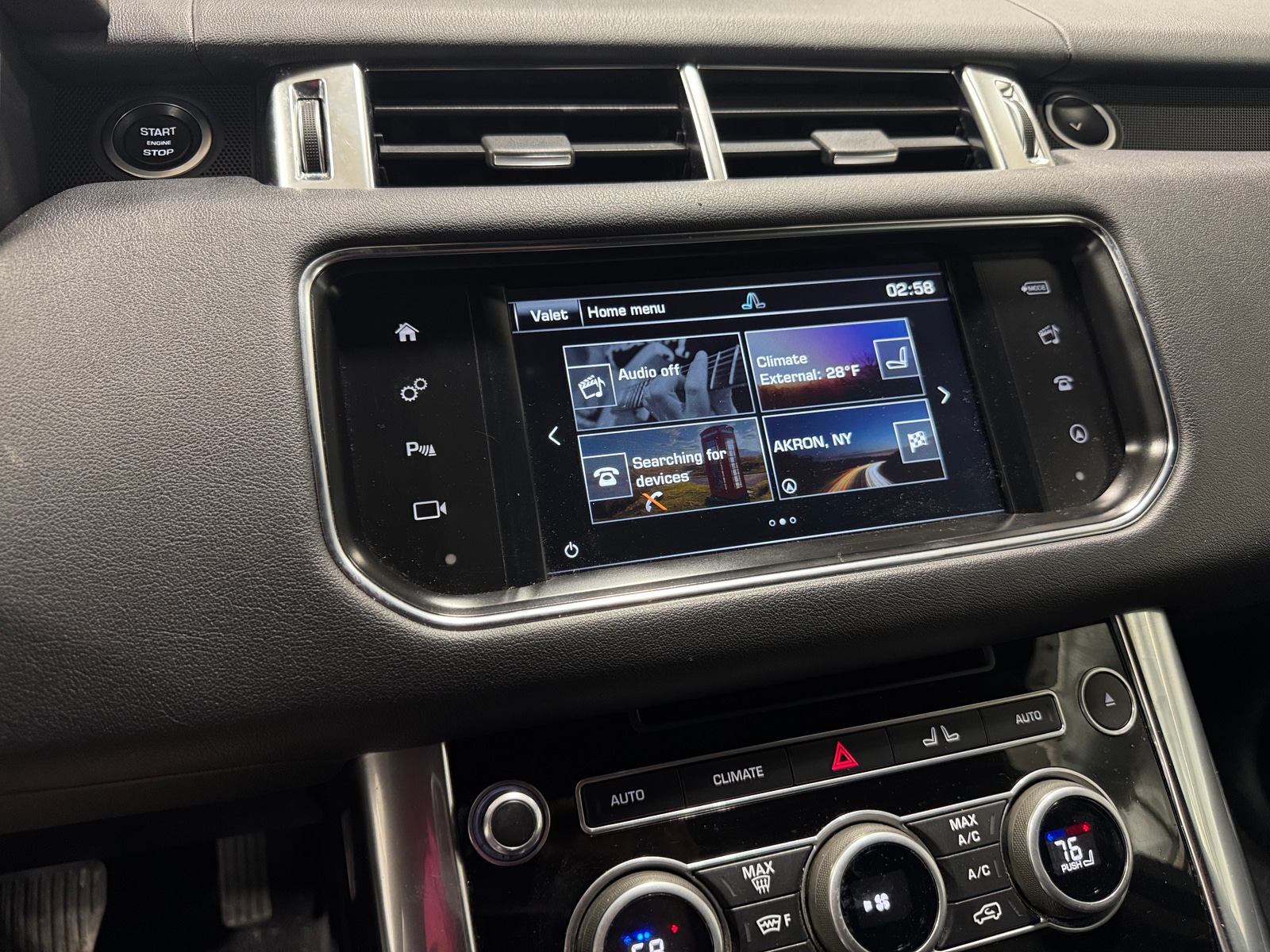 Thumbnail: 2016 Land Rover Range Rover Sport - 3