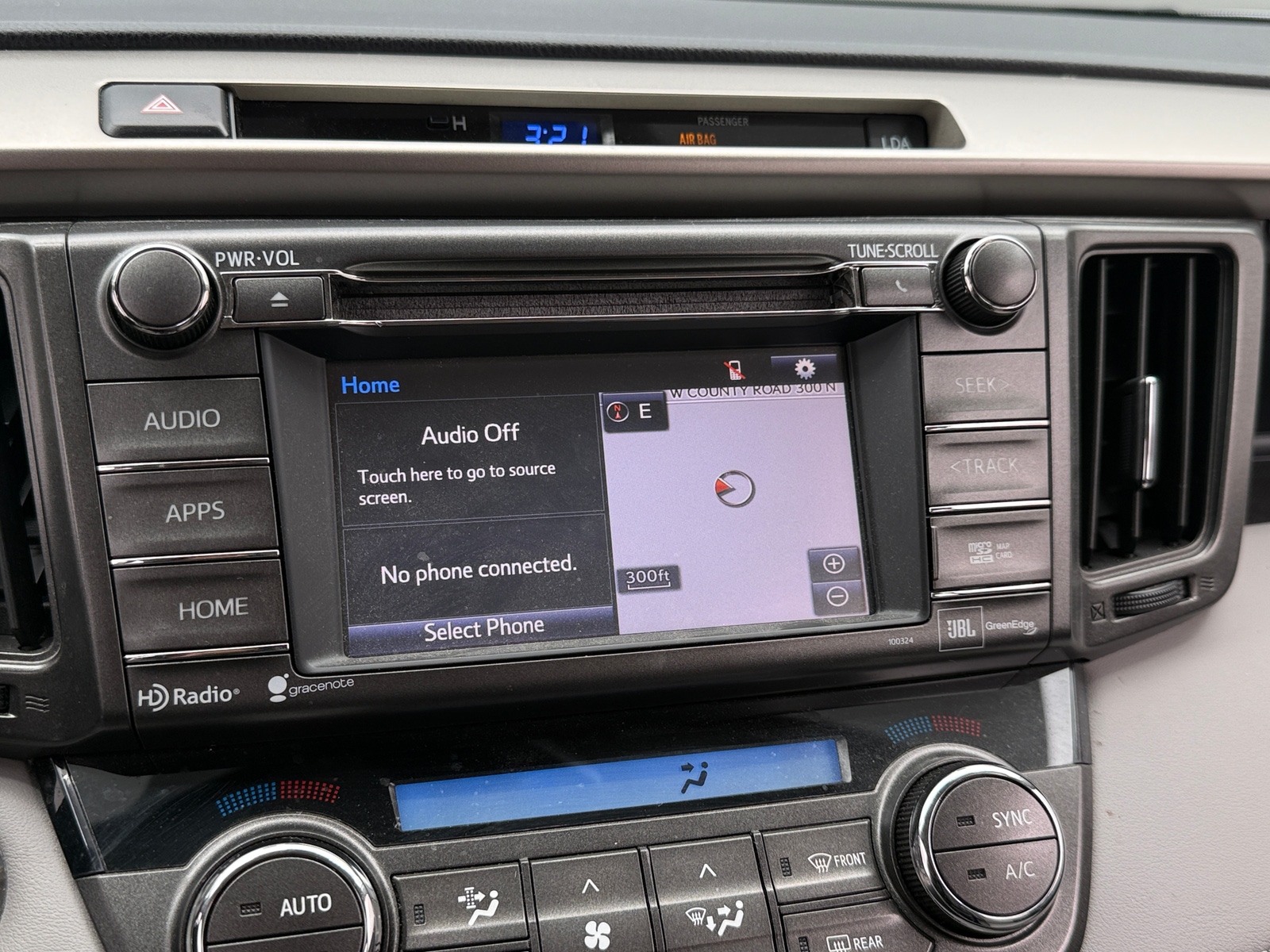 Thumbnail: 2014 Toyota RAV4 - 3