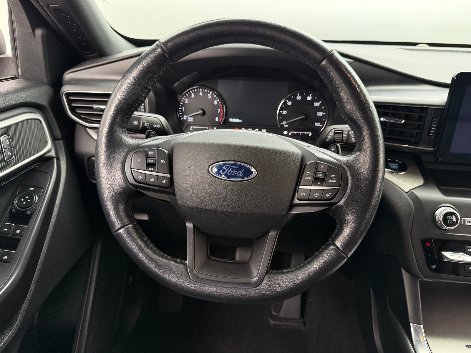 Thumbnail: 2020 Ford Explorer - 5