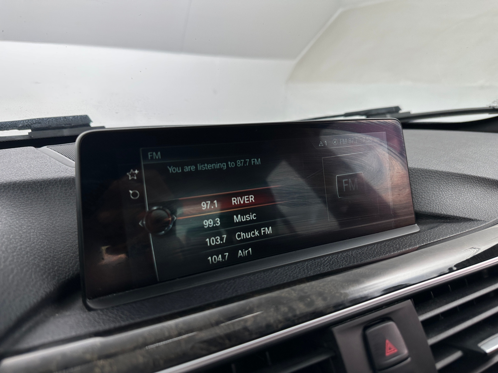 Thumbnail: 2017 BMW 3 Series - 3