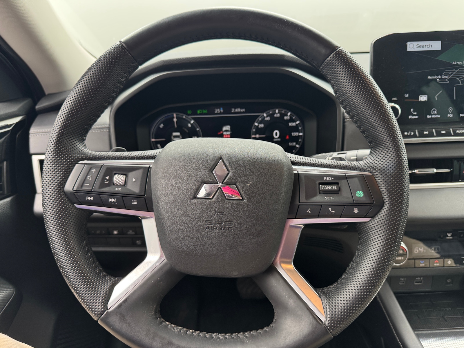 Thumbnail: 2023 Mitsubishi Outlander - 4